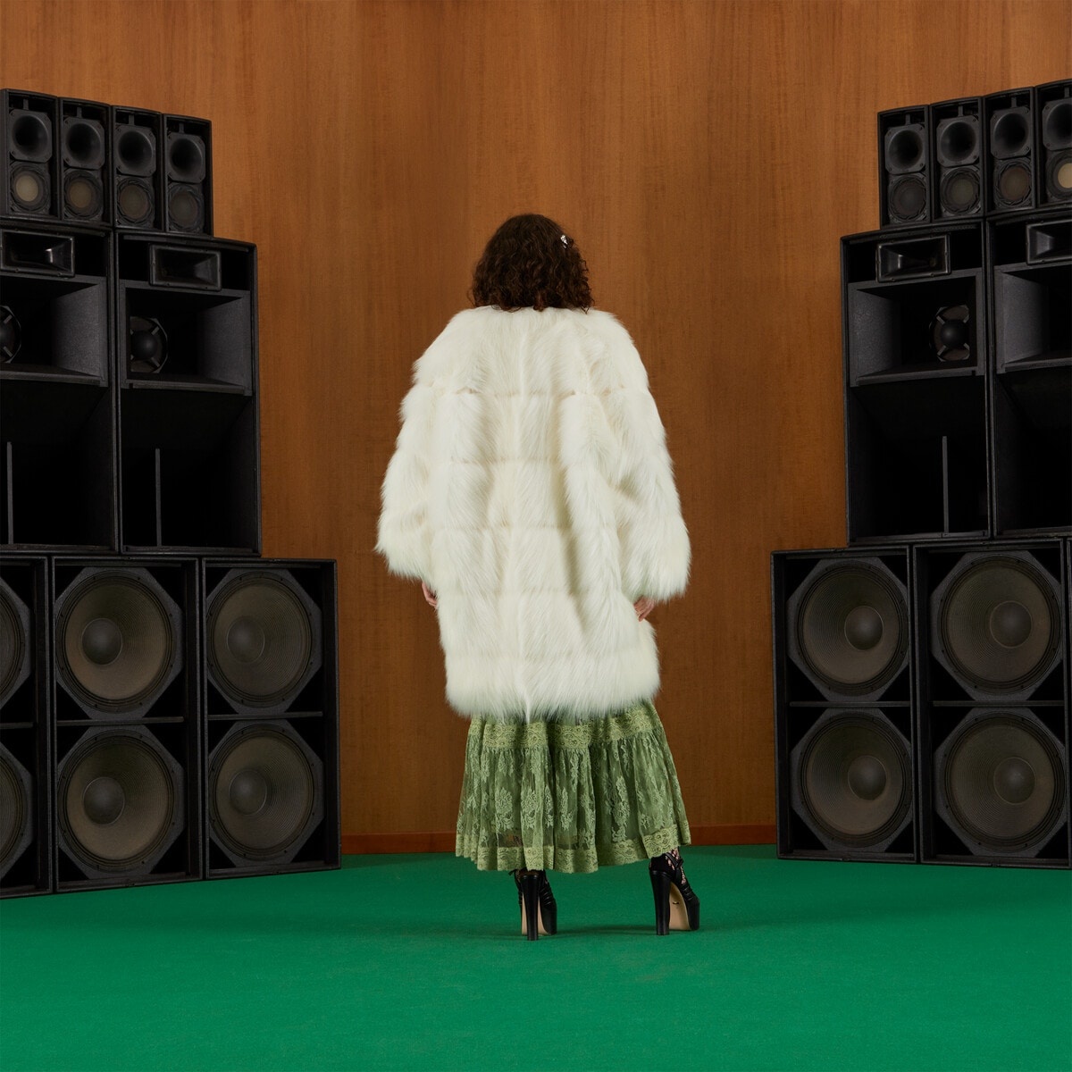 Faux fur coat - 7