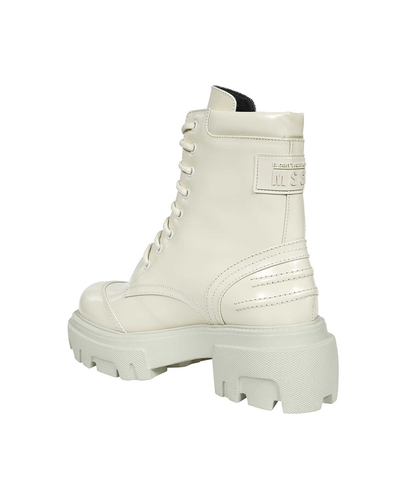 Lace-up Ankle Boots - 3