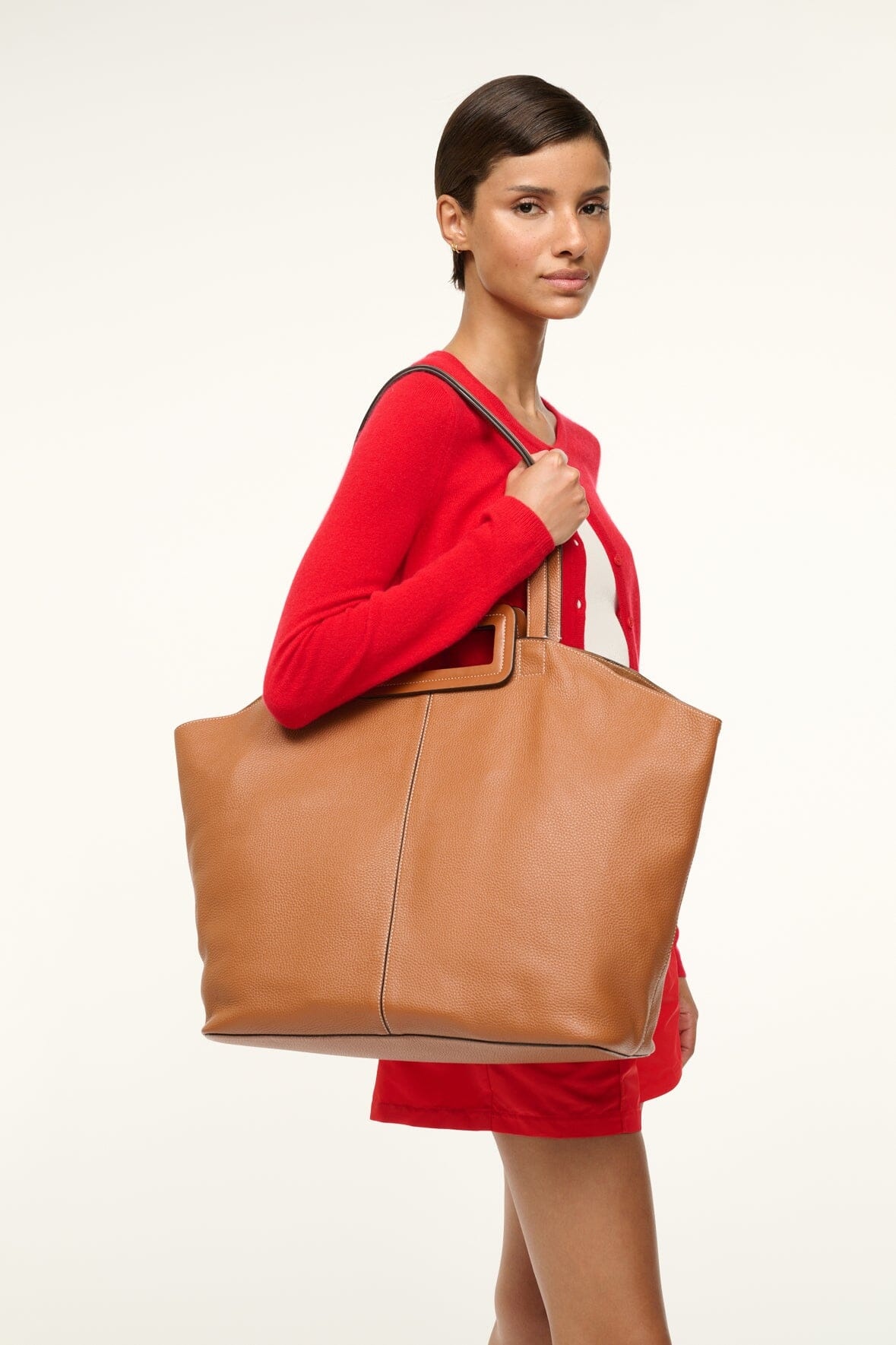 【関税込み】Staud タン Grande トートバッグ STAUD STAUD GRANDE TOTE BAG TAN | REVERSIBLE