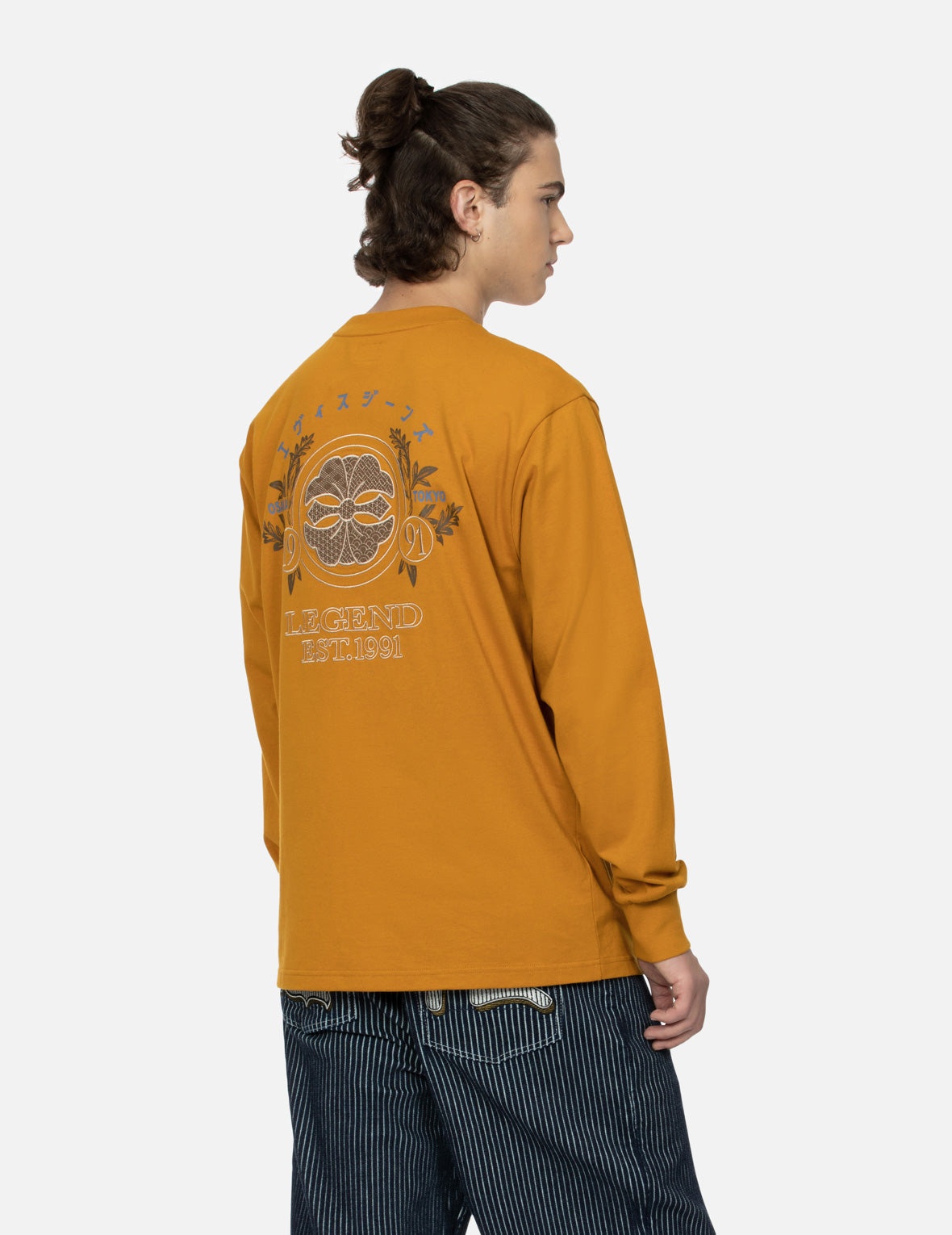 Kamon Embroidery and Logo Print Fashion Fit Long-Sleeve T-shirt - 4