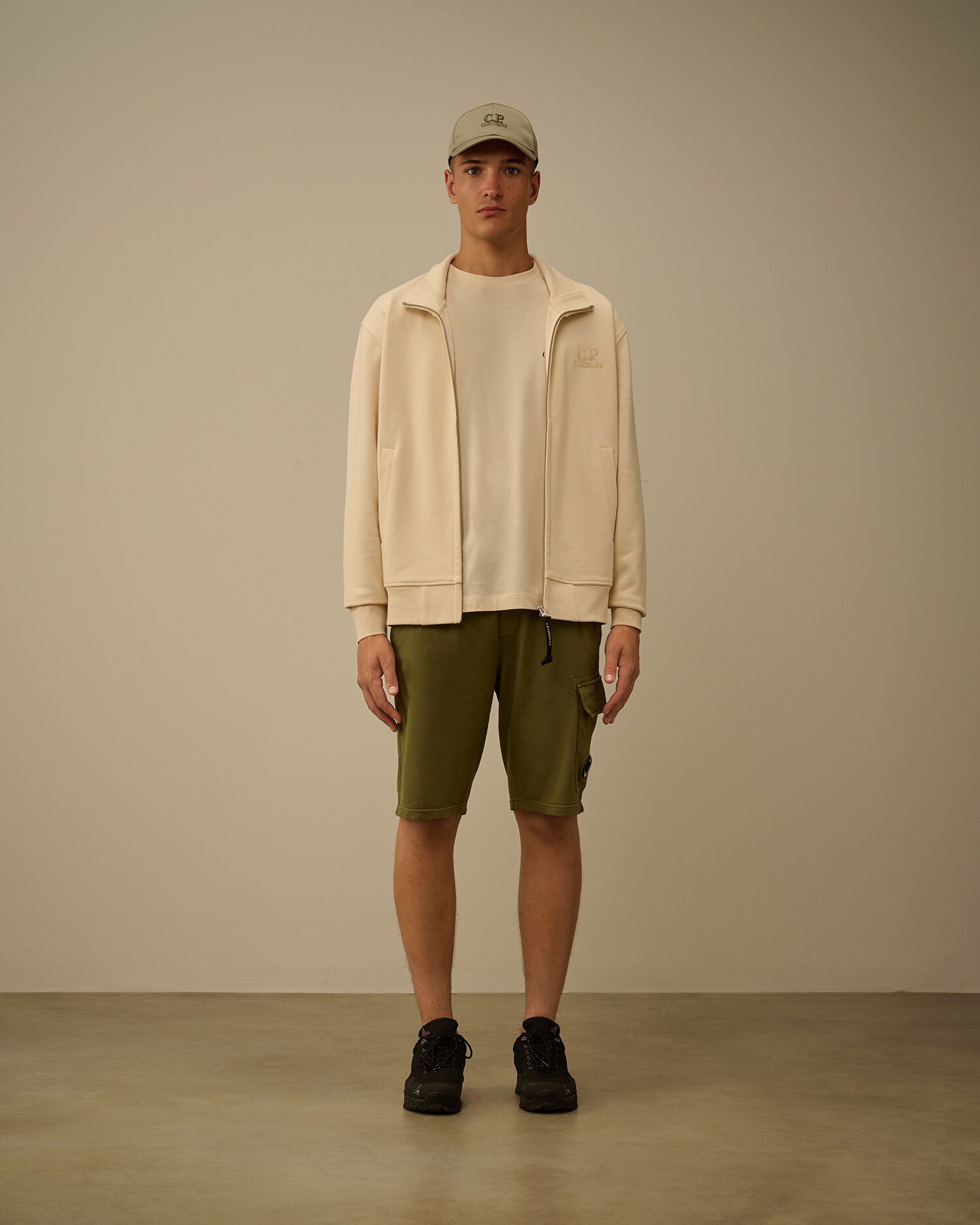 Light Fleece Lens Shorts - 2