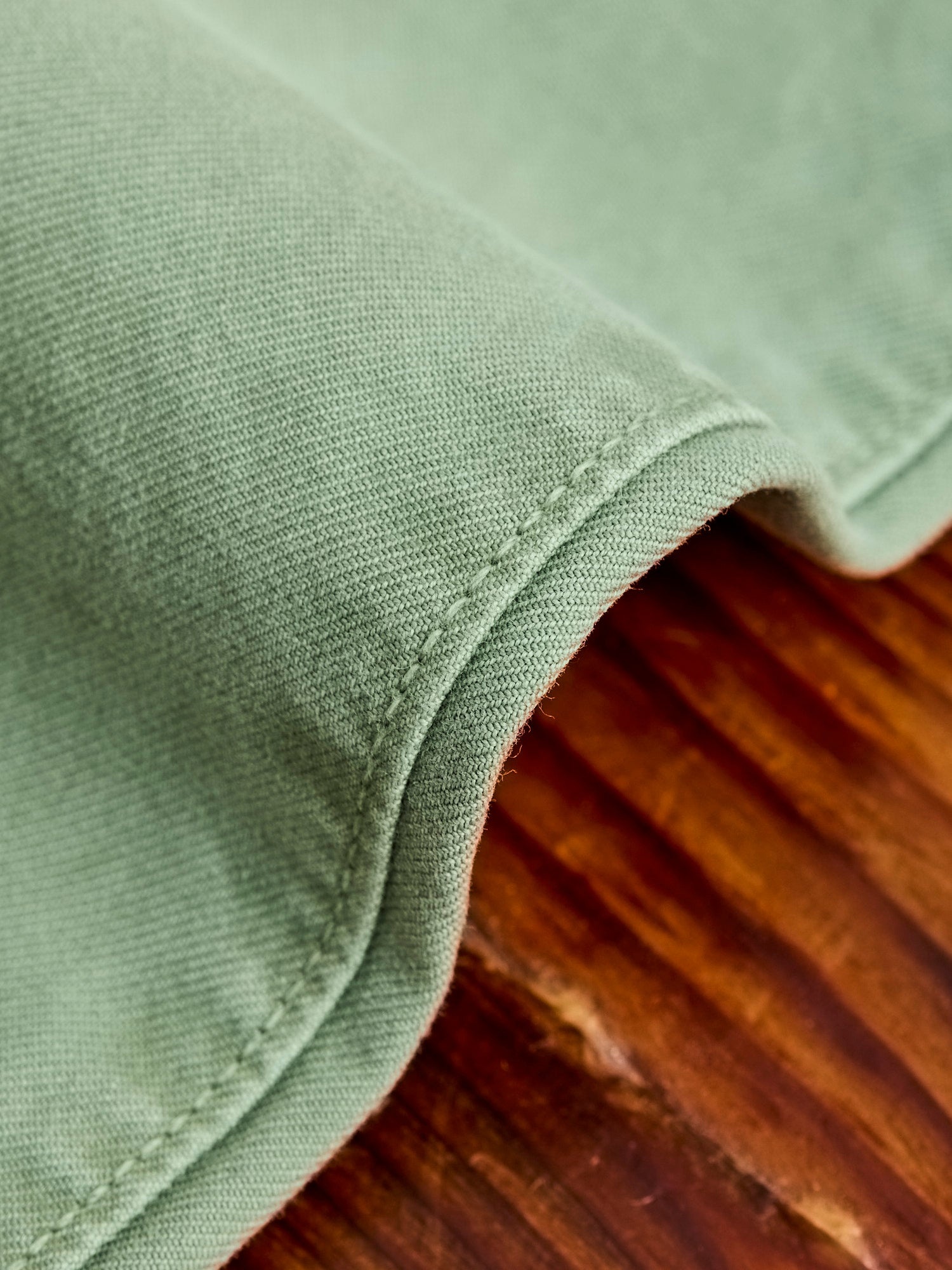 Damaged Field Chino Pants in Green - 10