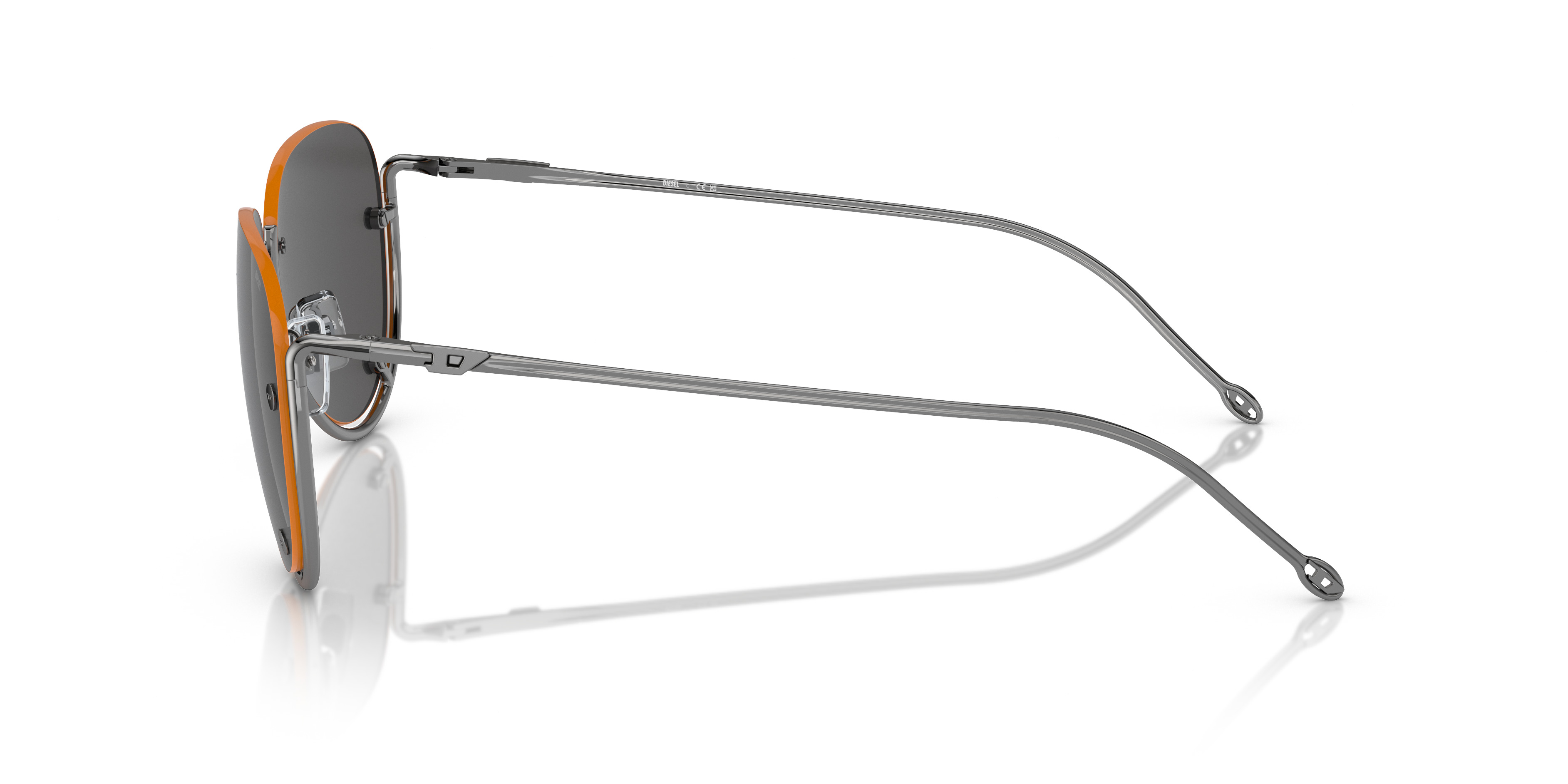 DL1003 - 3