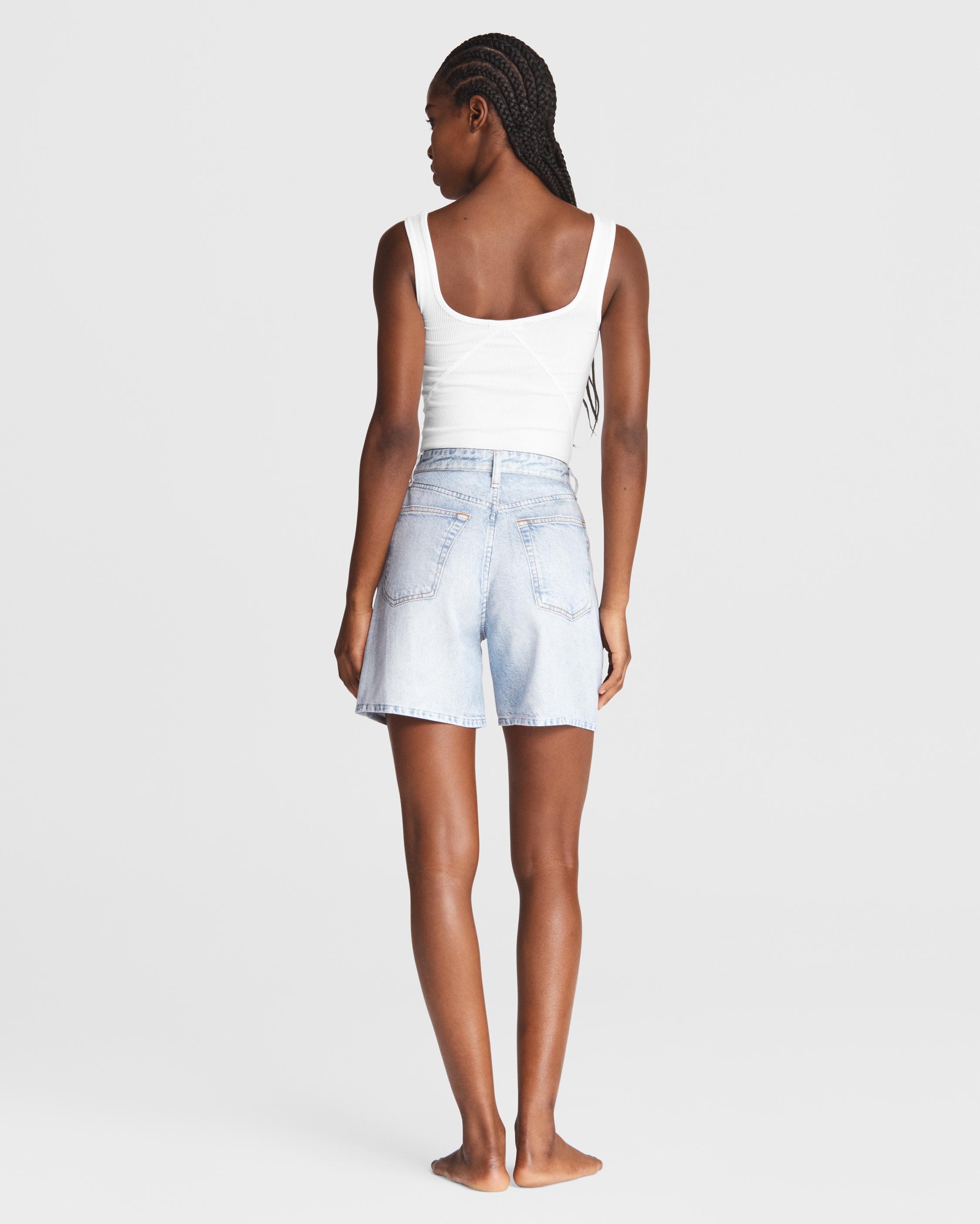 Maya Liquid Miramar 6" Short
Printed Tencel Tromp L'oeil Short - 5