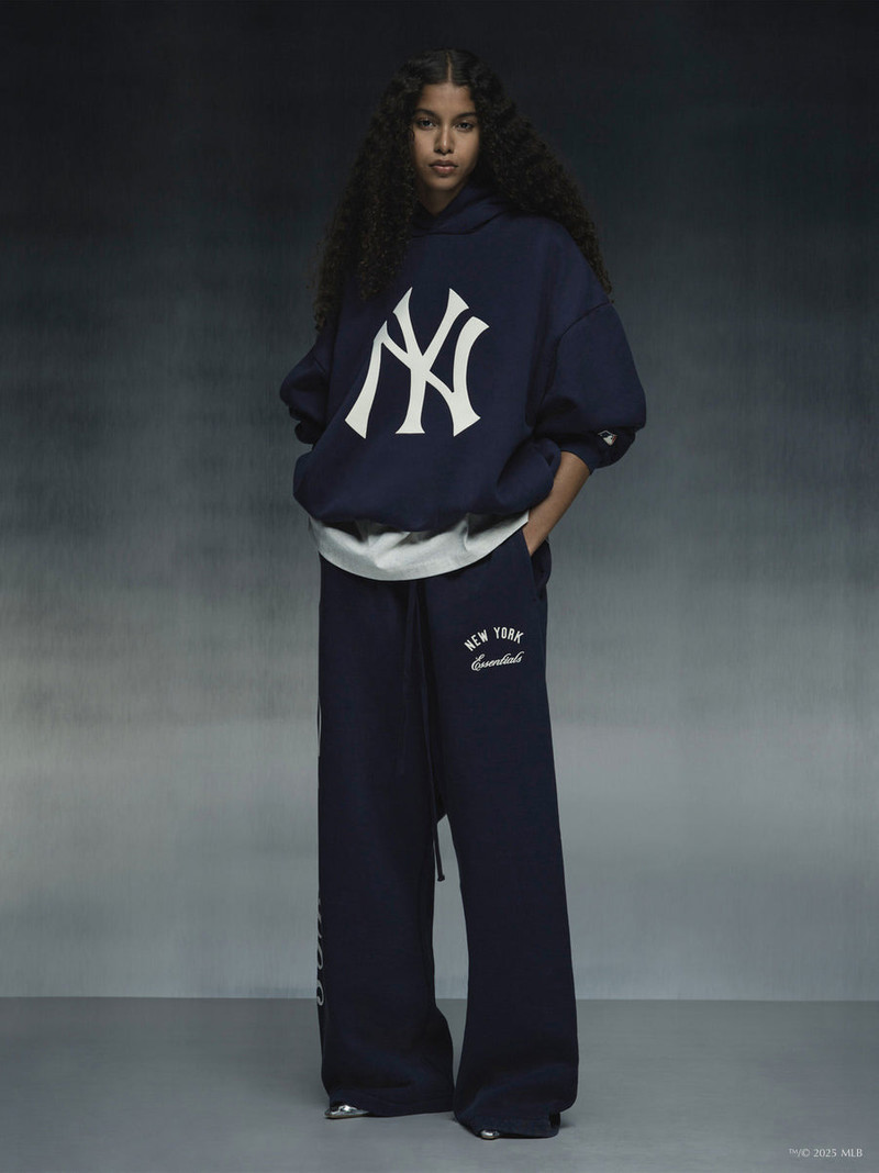 ESSENTIALS Yankees Flare Sweatpant outlook