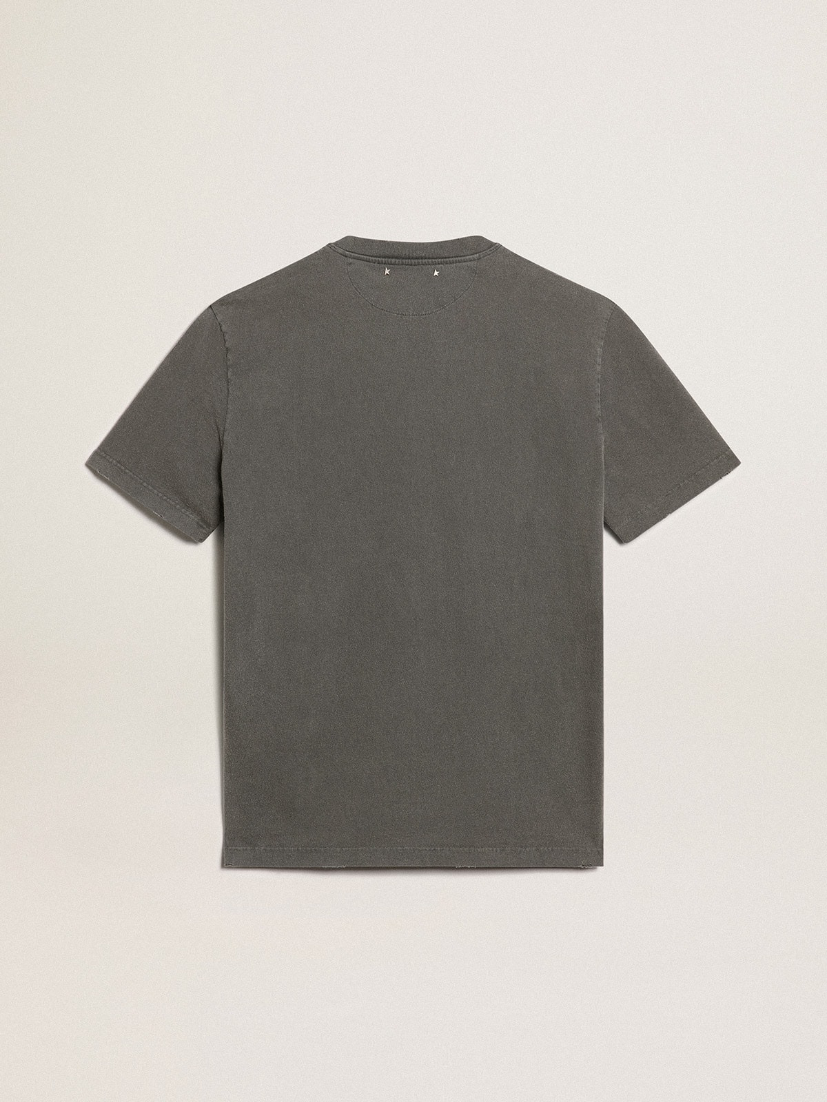 Men's anthracite gray T-shirt with distressed treatment - 5