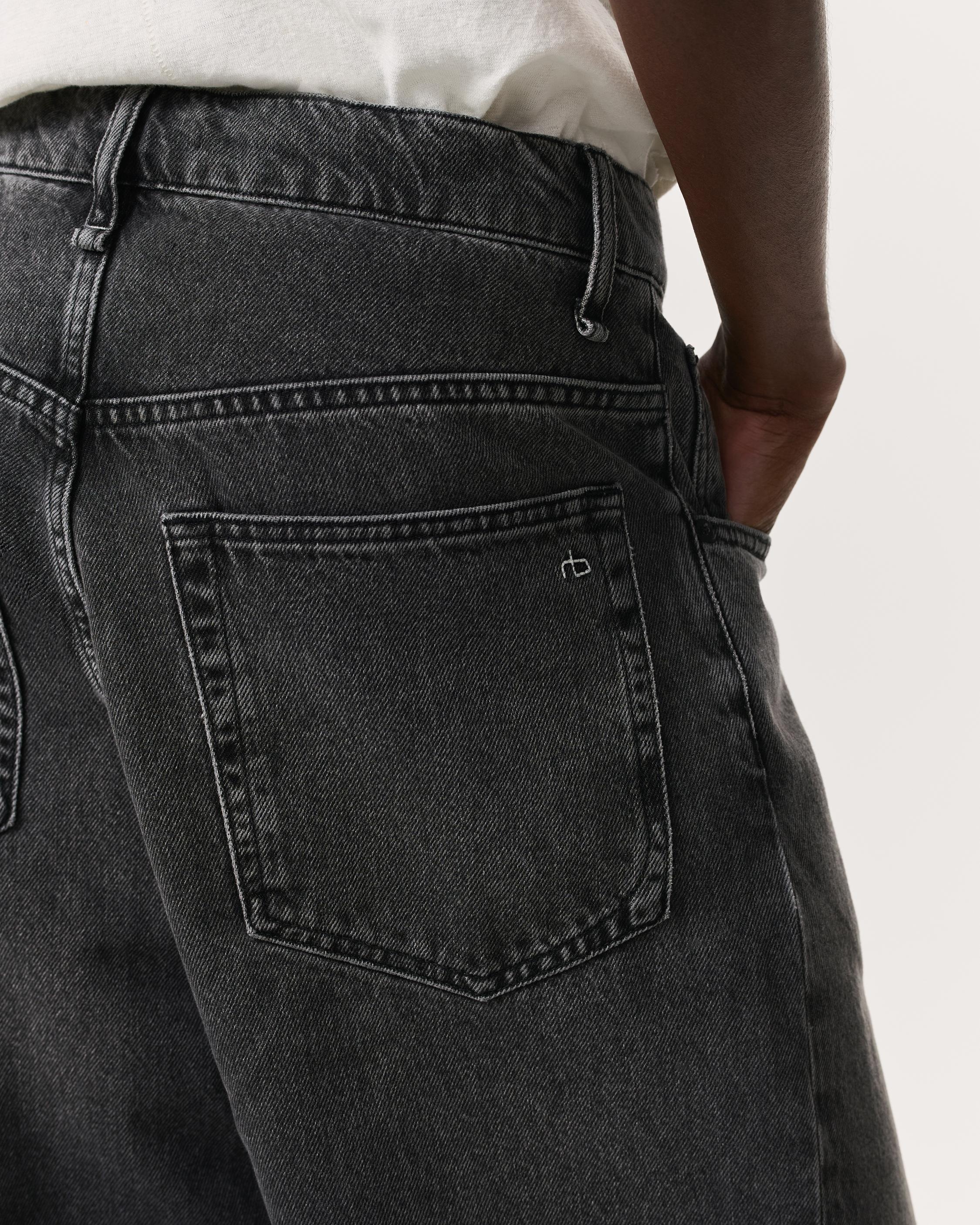 rbBAGGY Fit Jeans
Authentic Rigid Denim - 6