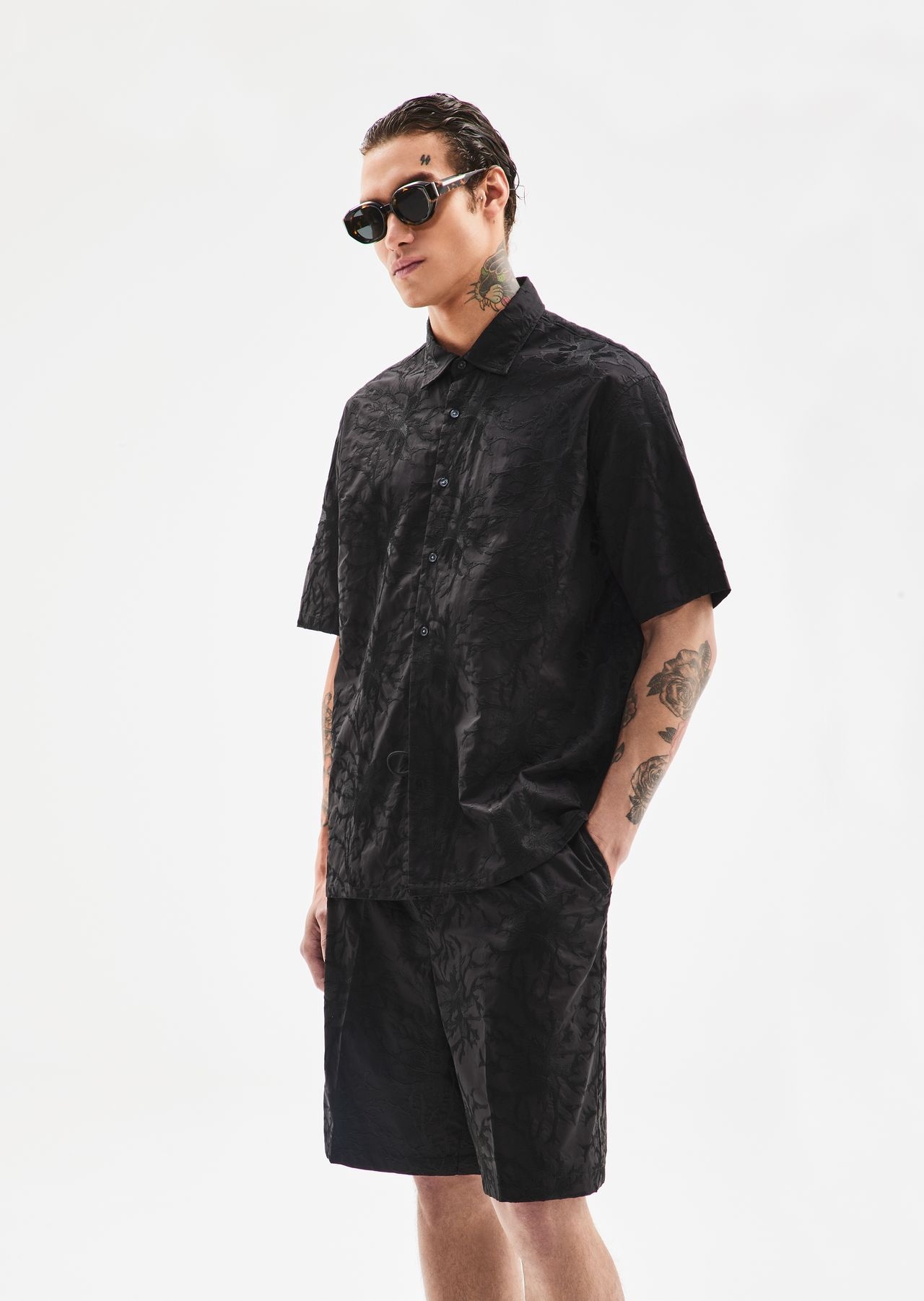 Oversized, short-sleeved poplin shirt with all-over ramage embroidery - 6