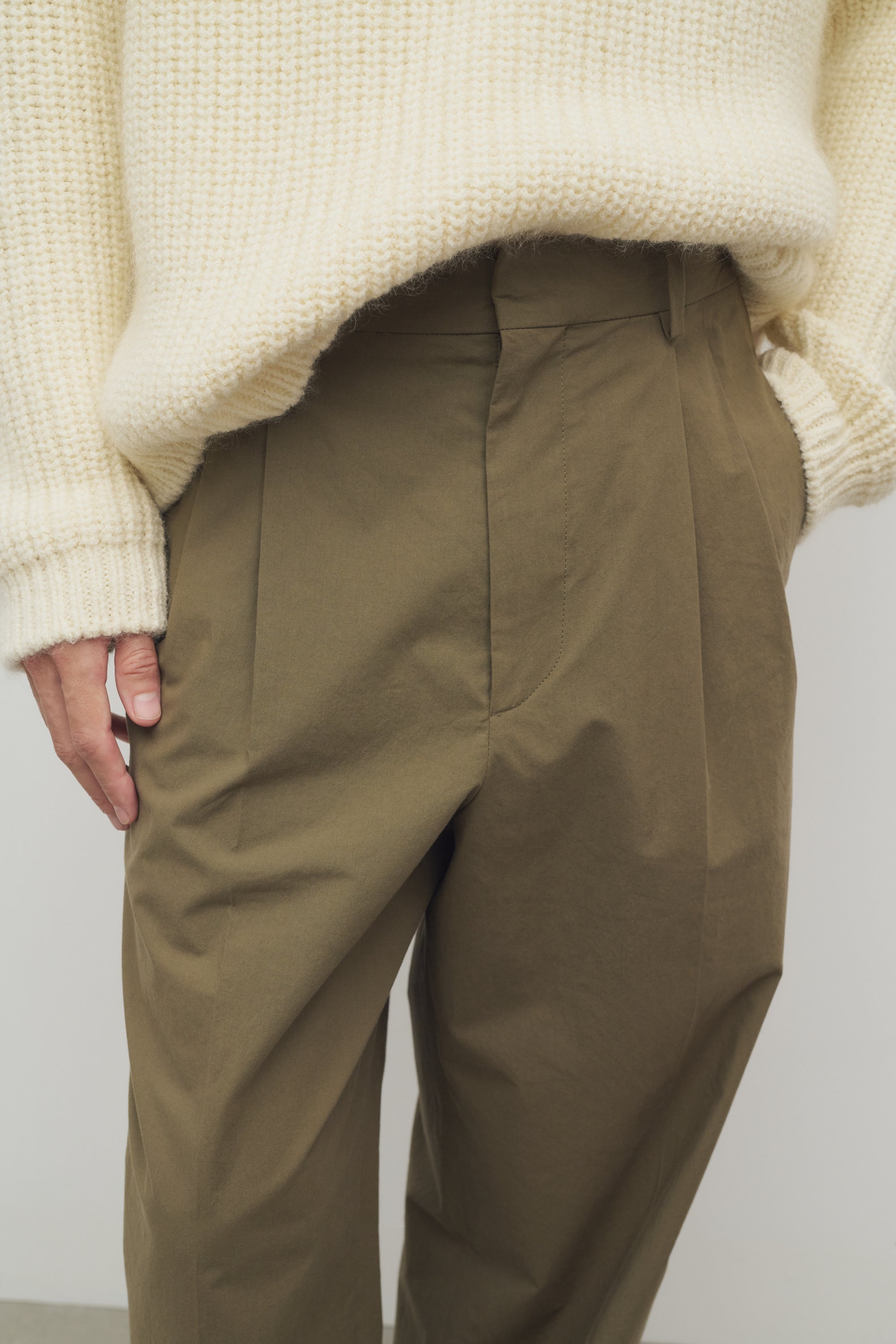 【関税込み】the row SILAS' PANTS Silas Pant Tan in Cotton – The Row