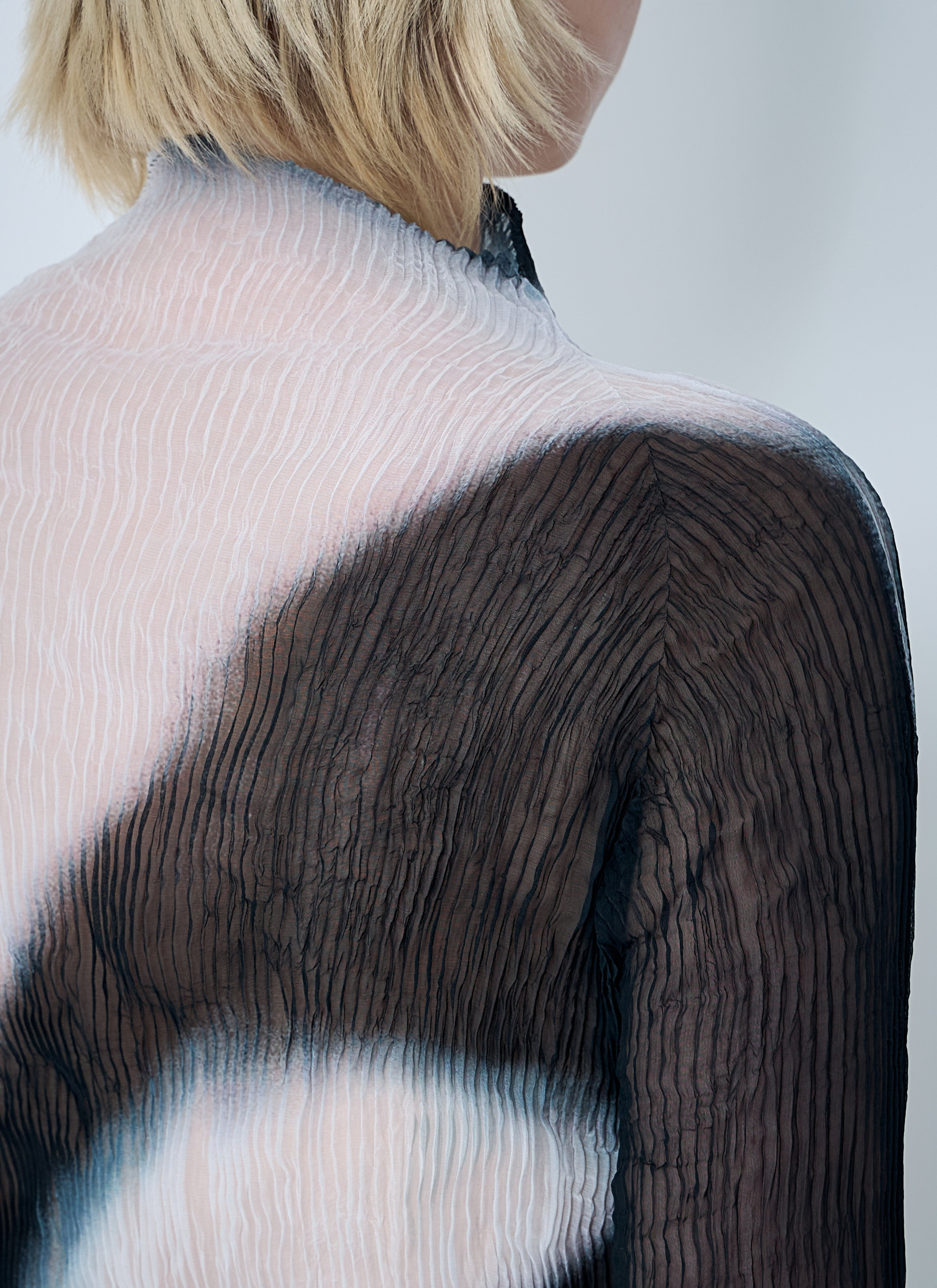 Issey Miyake Women Shadow Study Shirt - 6