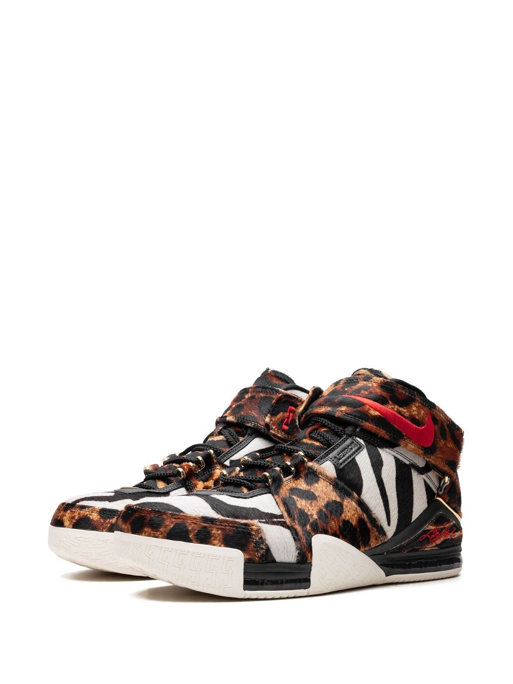LeBron 2 "Beast" sneakers - 3