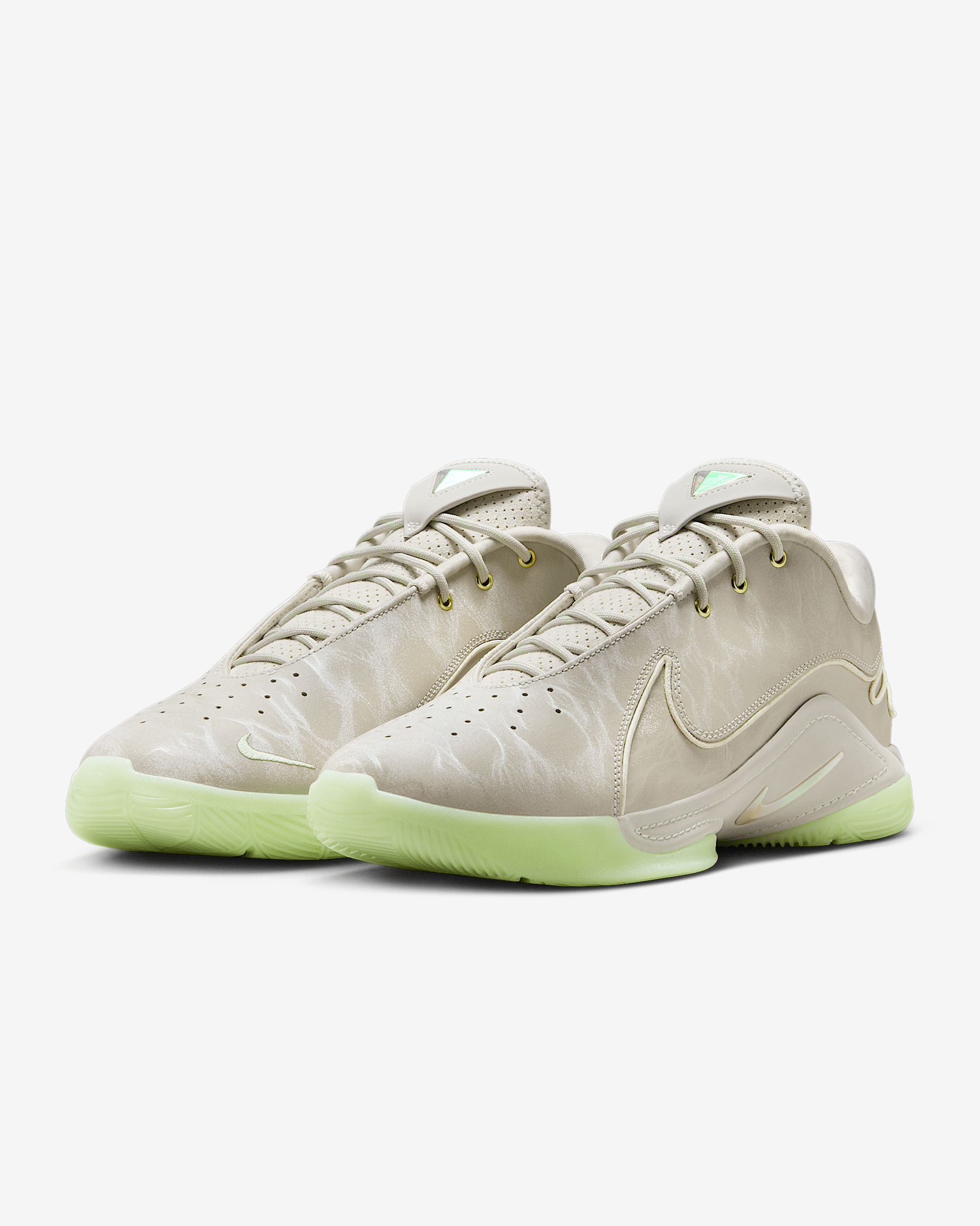 LeBron XXII Basketball Shoes - 5
