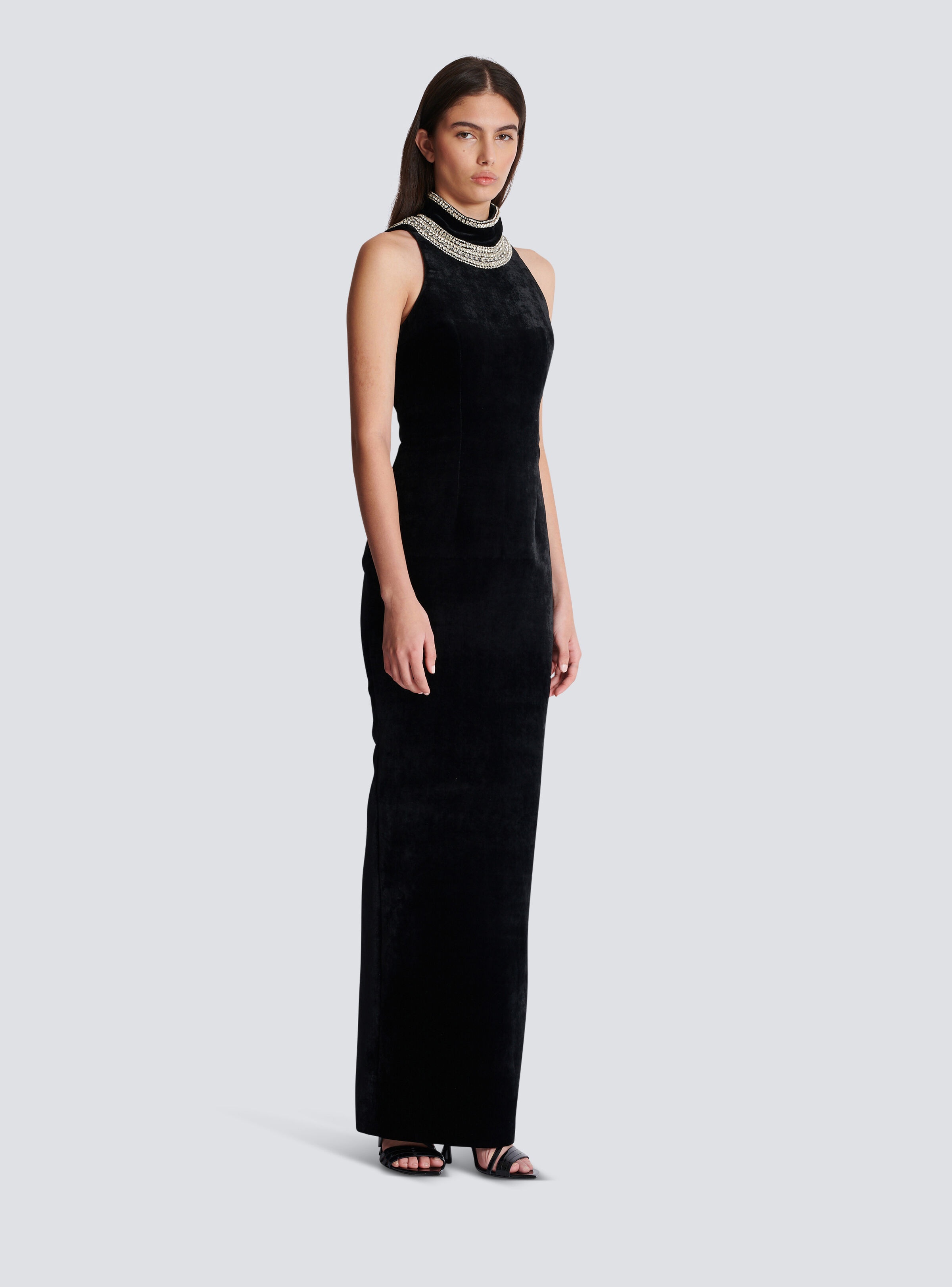 Embroidered velvet halterneck dress - 3