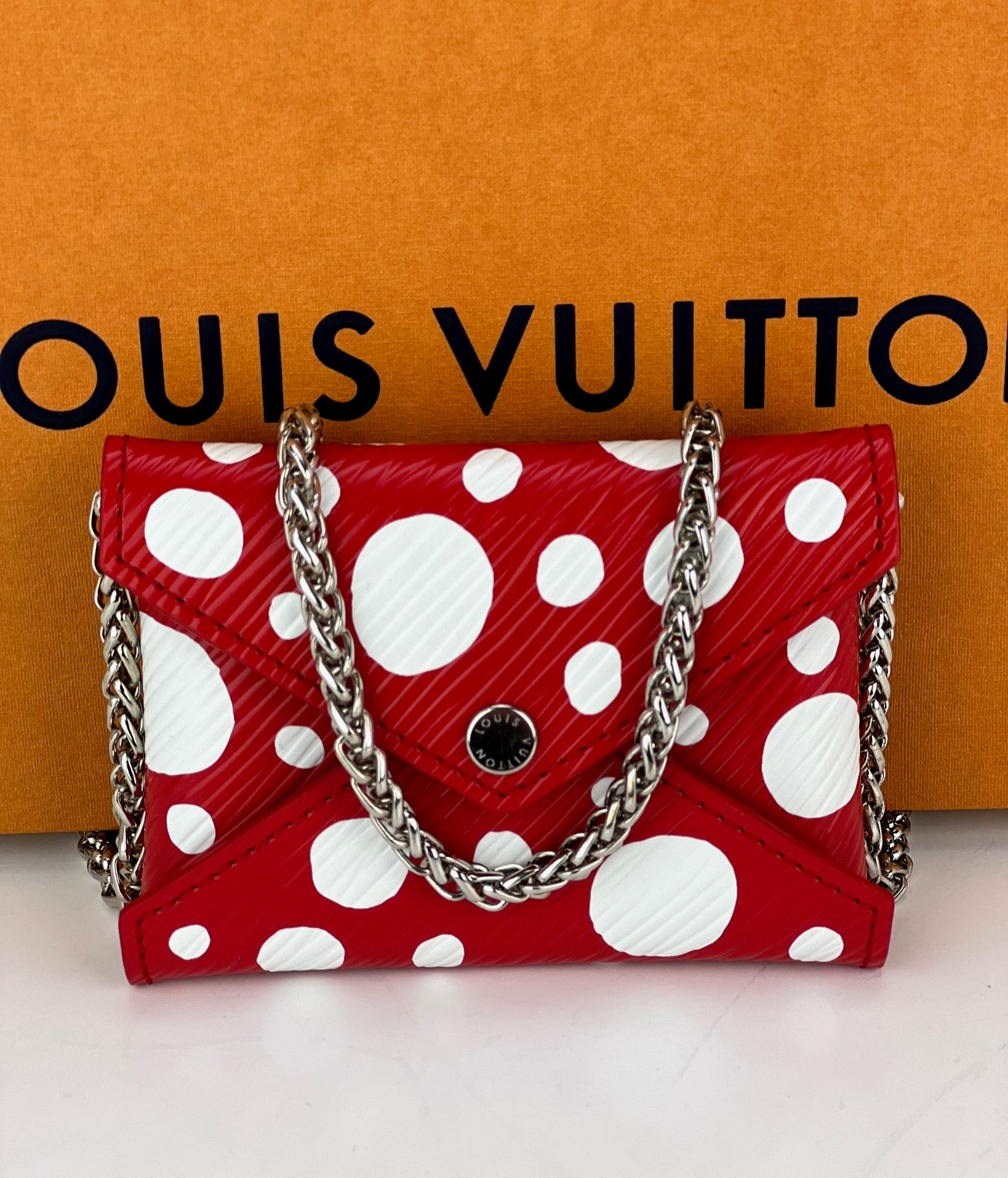 Louis Vuitton Mini Pochette vs. Medium Kirigami