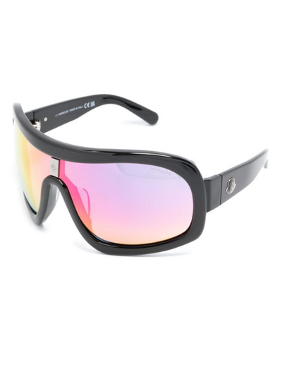 Moncler logo-plaquee biker-style sunglasses outlook