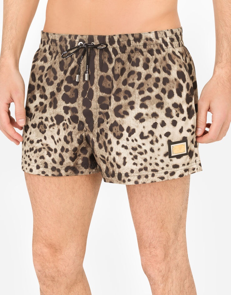 Short leopard-print swim trunks with plate - 4