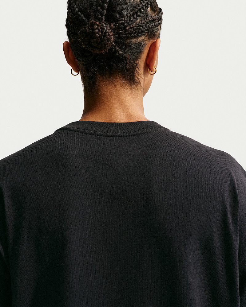 Nike Nike Women's Long-Sleeve Basketball T-Shirt outlook