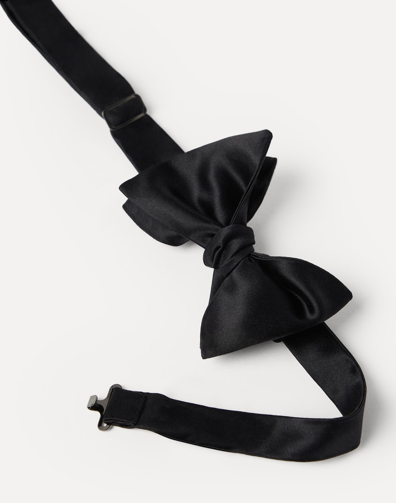 Brunello Cucinelli Cotton and silk satin bow tie outlook