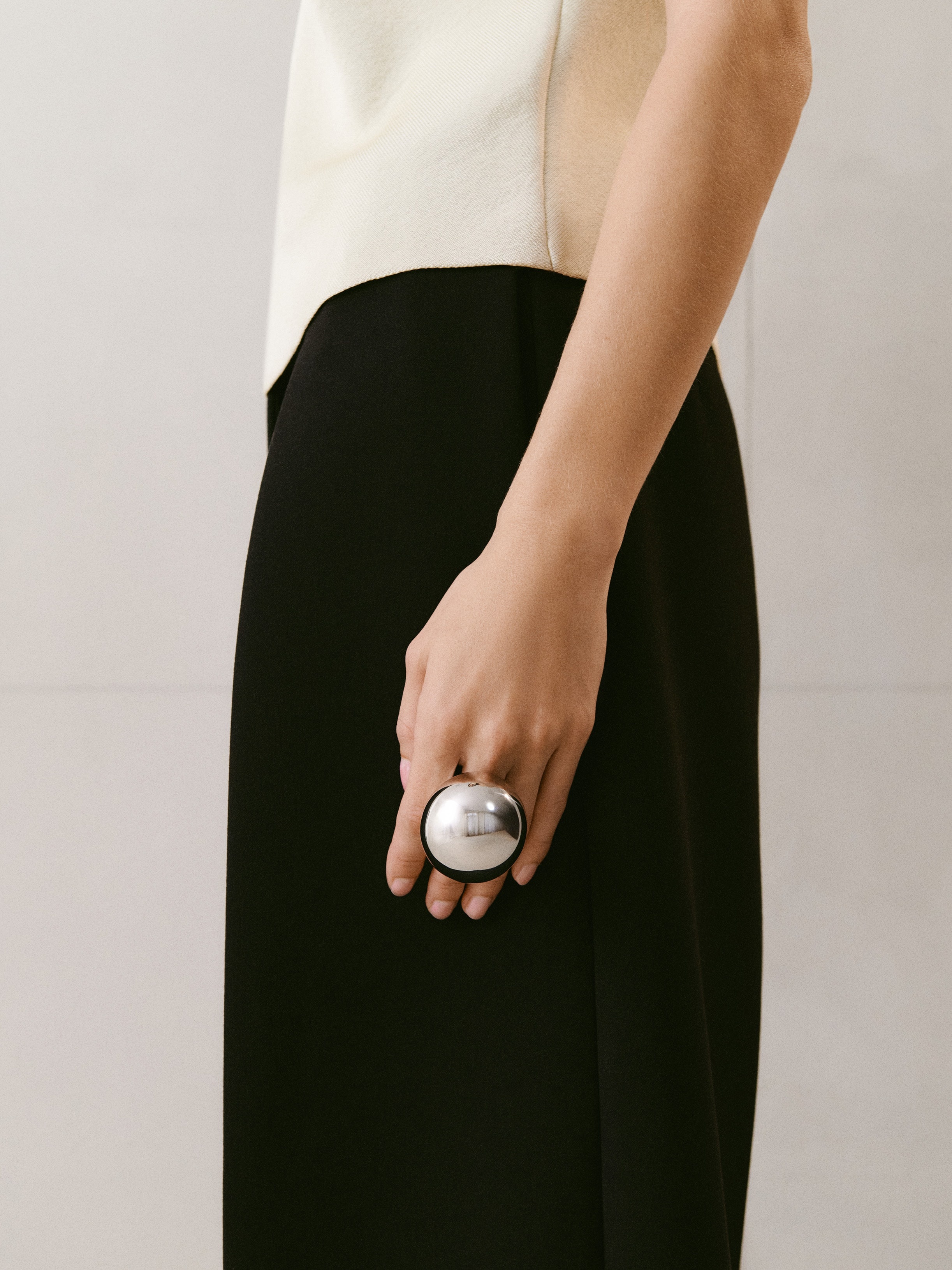 The Salon ring - 3