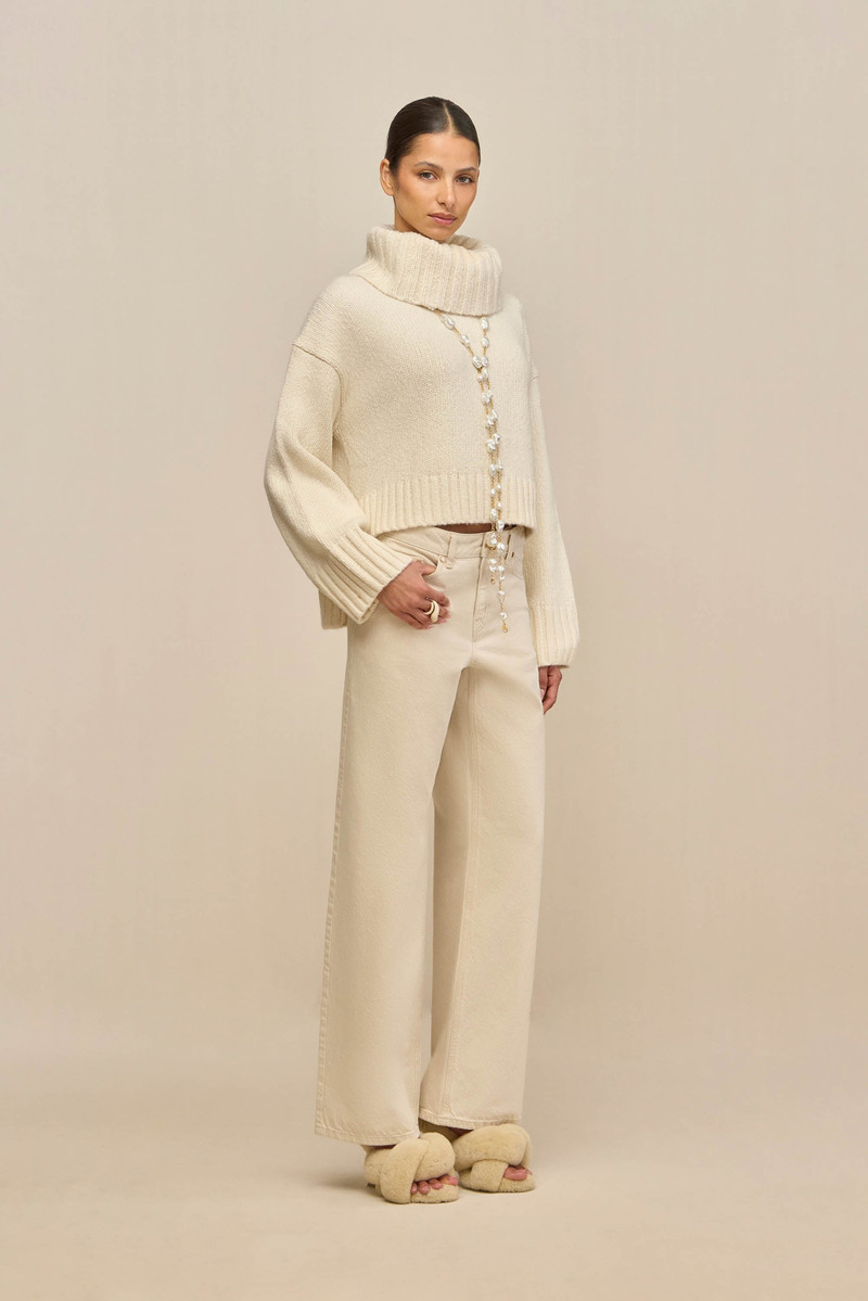 BELANA SWEATER 4