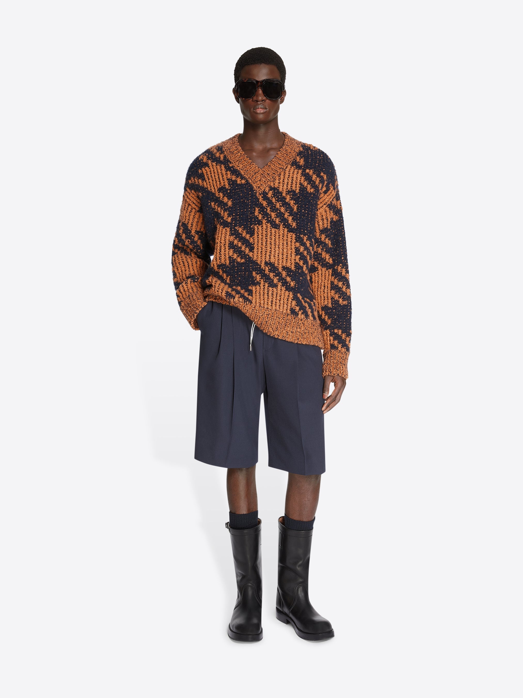 GRAPHIC SWEATER - 2
