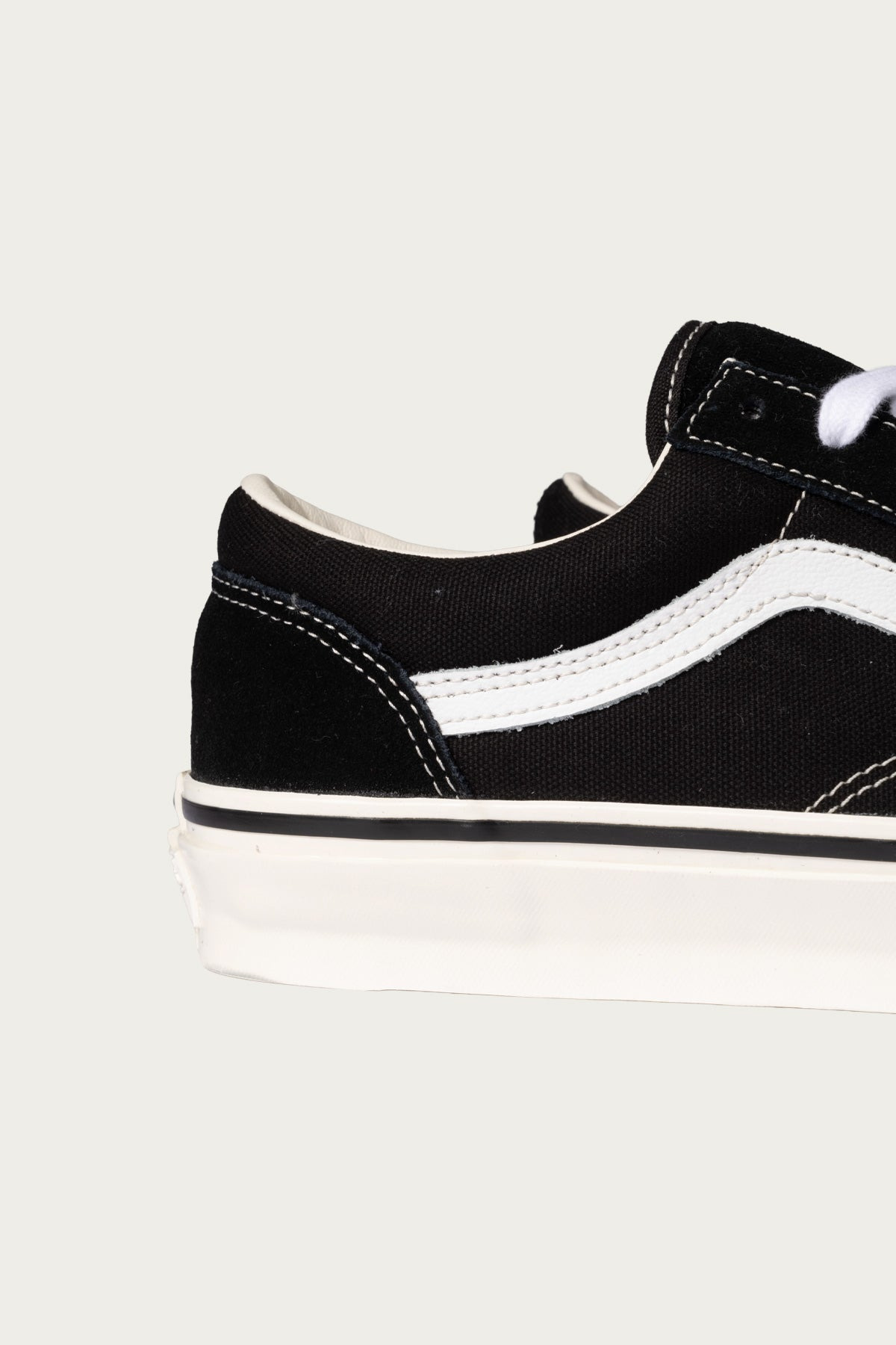 LX Old Skool 36 - Black/Marshmallow - 4