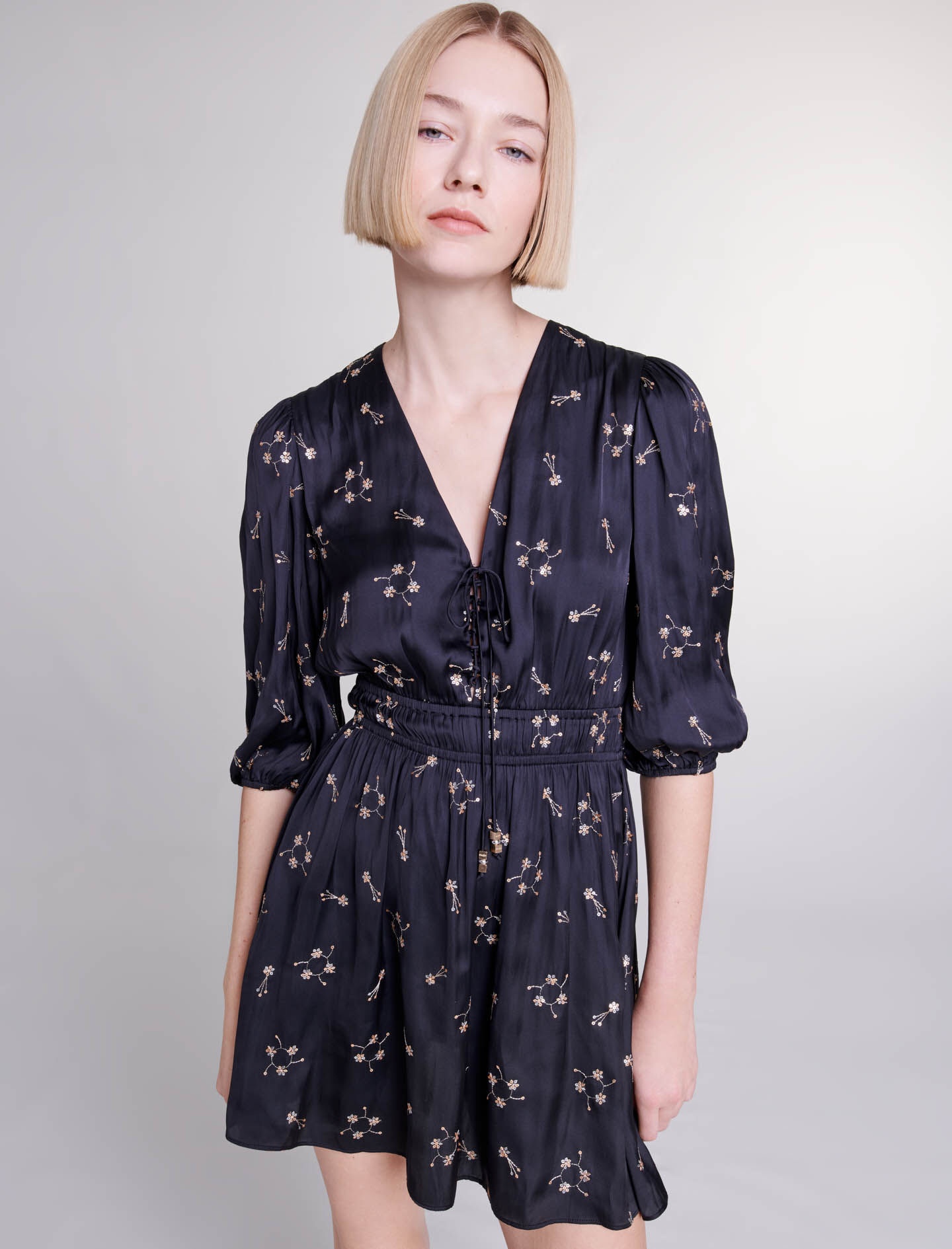 Short sequin-embroidered dress - 6