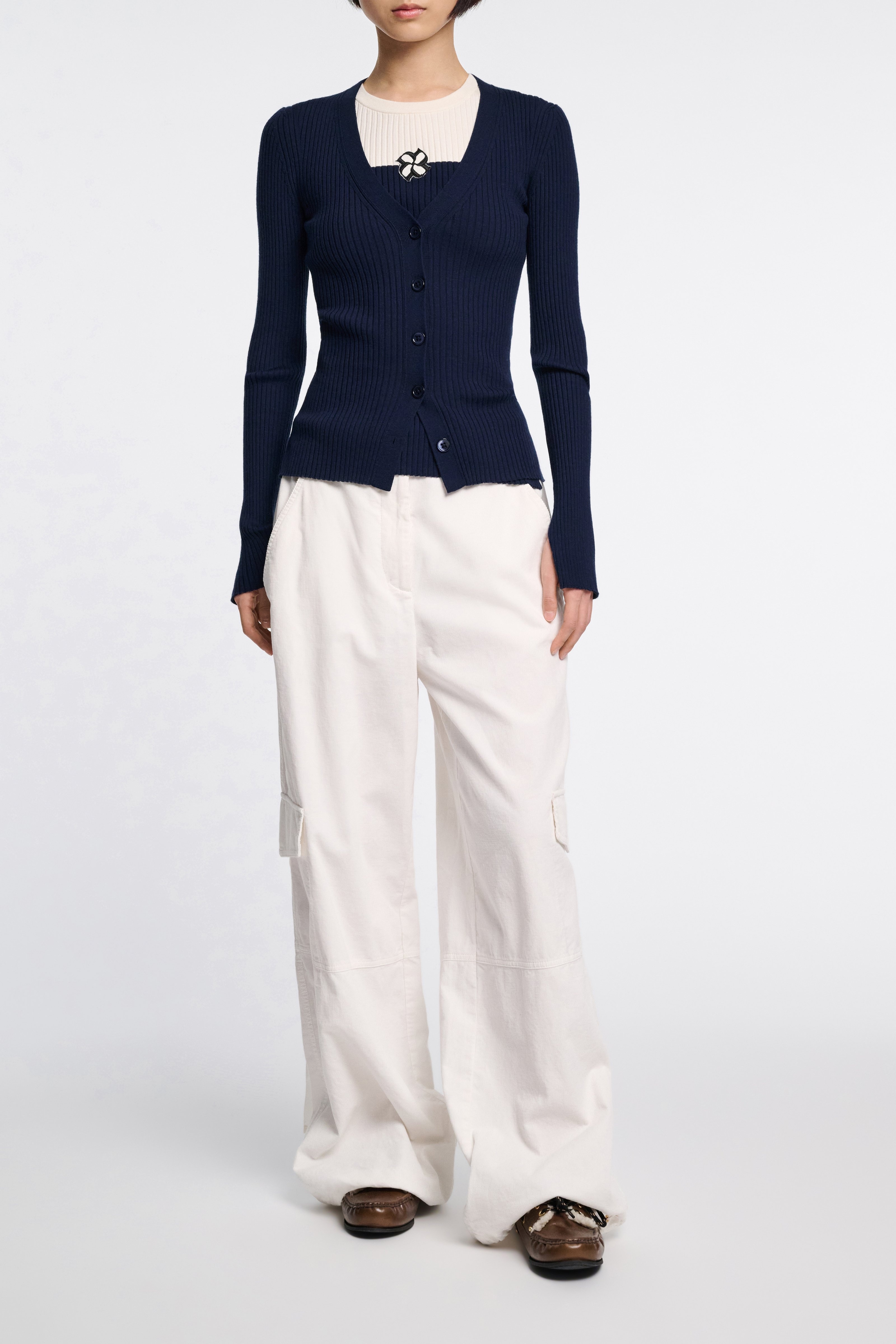 ESSENTIAL EASE top - 5
