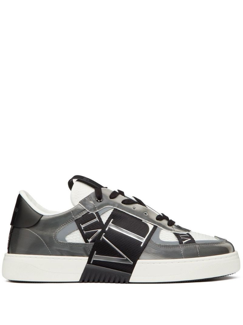 VL7N low-top sneakers 1