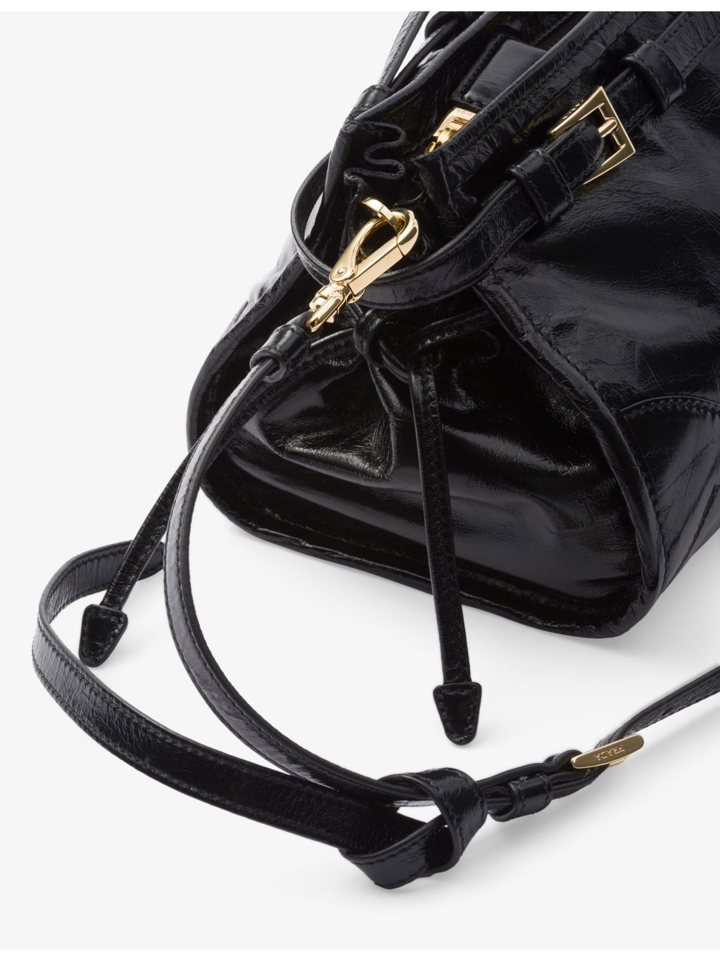 Brand-plaque small leather shoulder bag - 6
