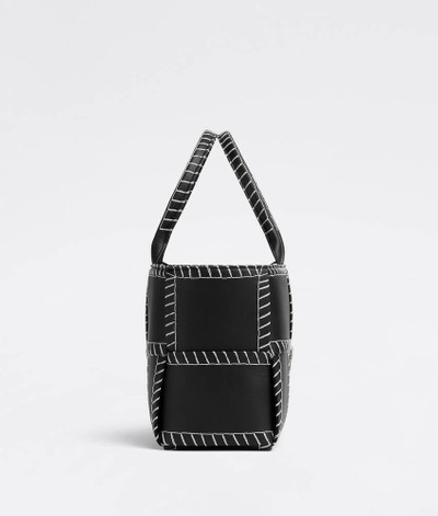 Bottega Veneta arco tote outlook