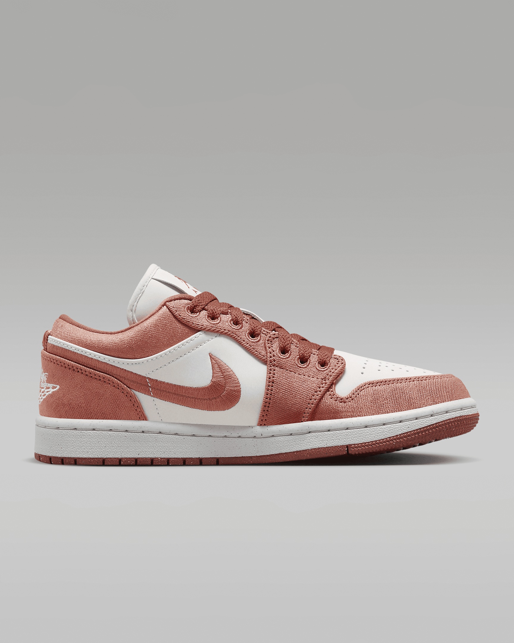 Air Jordan 1 Low SE Women's Shoes - 3