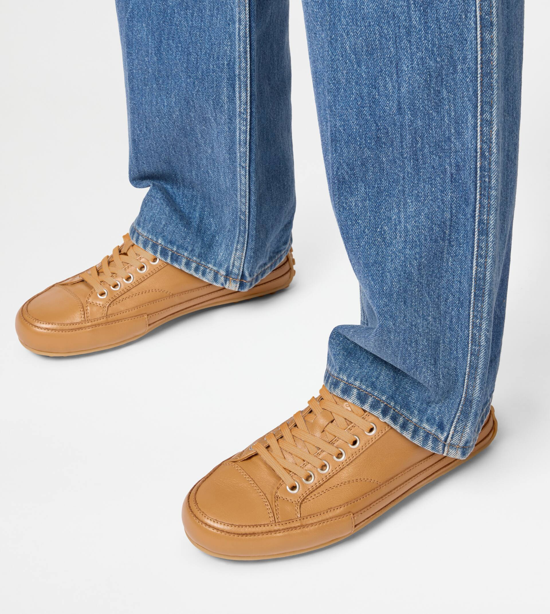 SNEAKERS IN LEATHER - BROWN - 6