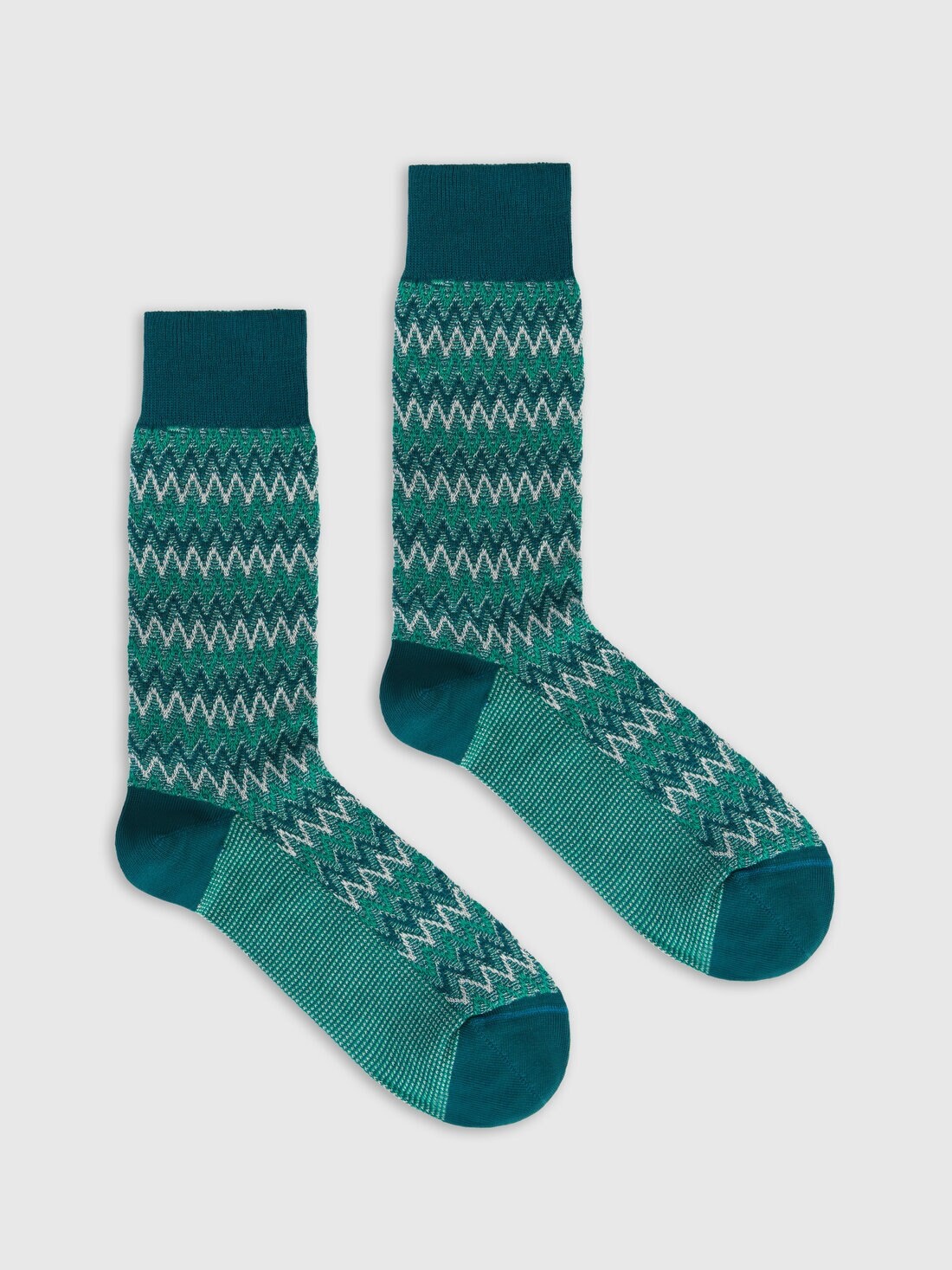 Short socks in cotton blend with zig-zag pattern. - 1