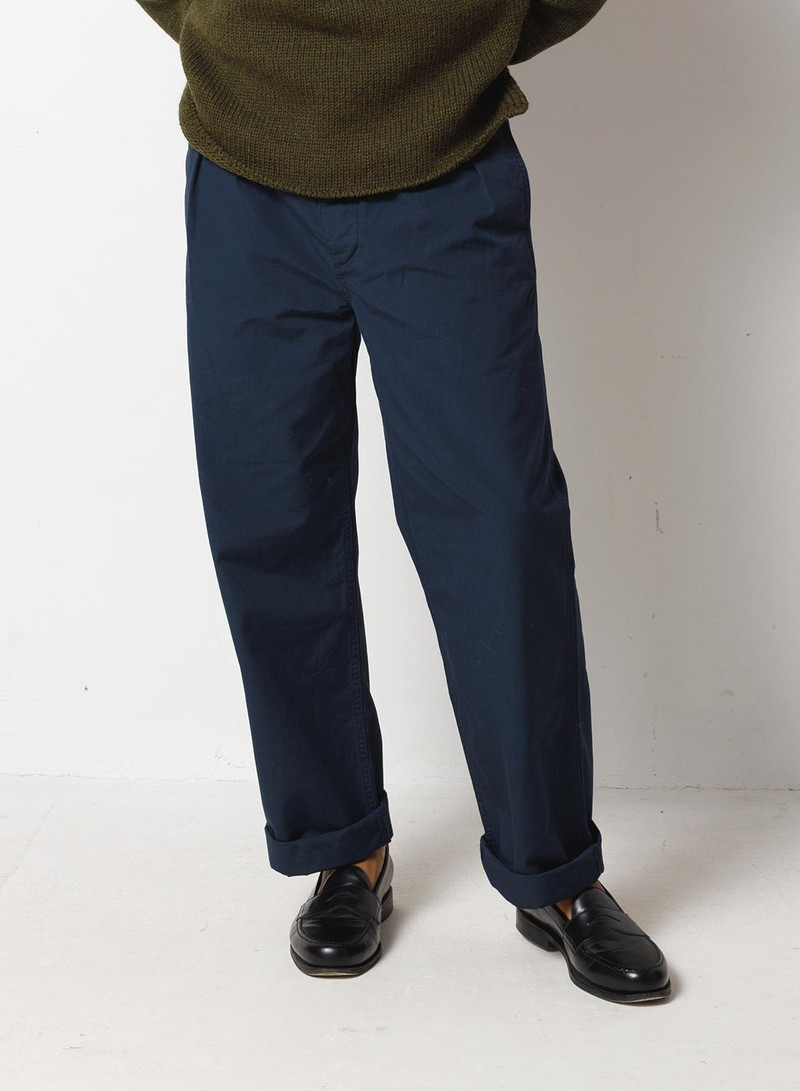 Nigel Cabourn Pleated Chino Ripstop in Black Navy outlook