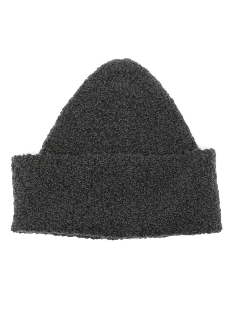 스터드 detailing beanie 1