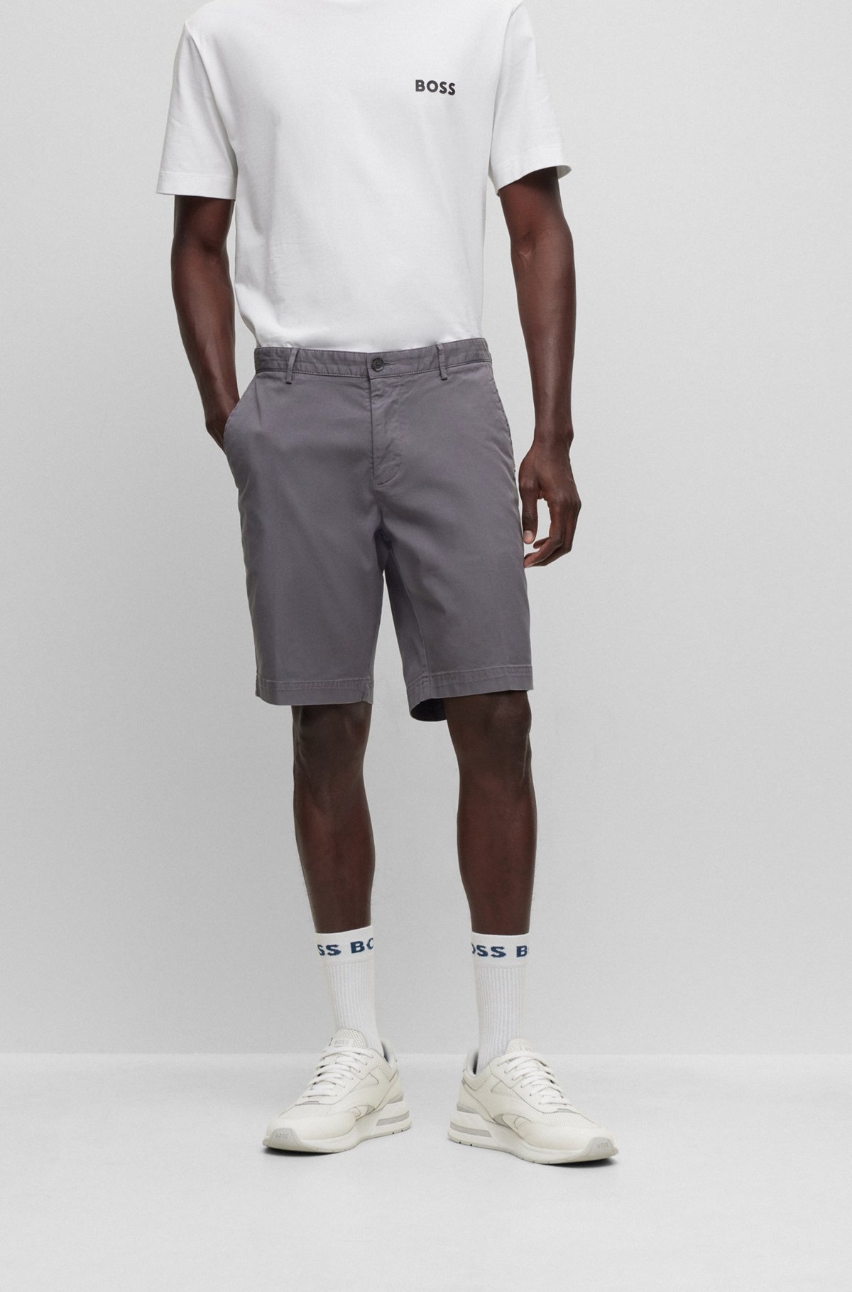 SLIM-FIT SHORTS IN STRETCH-COTTON GABARDINE - 2