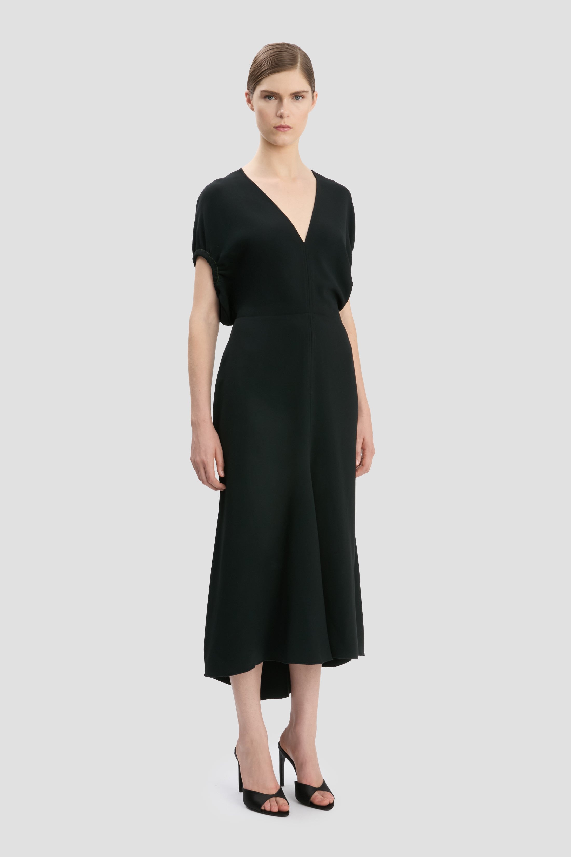 Blouson Detail Midi Dress In Black - 3