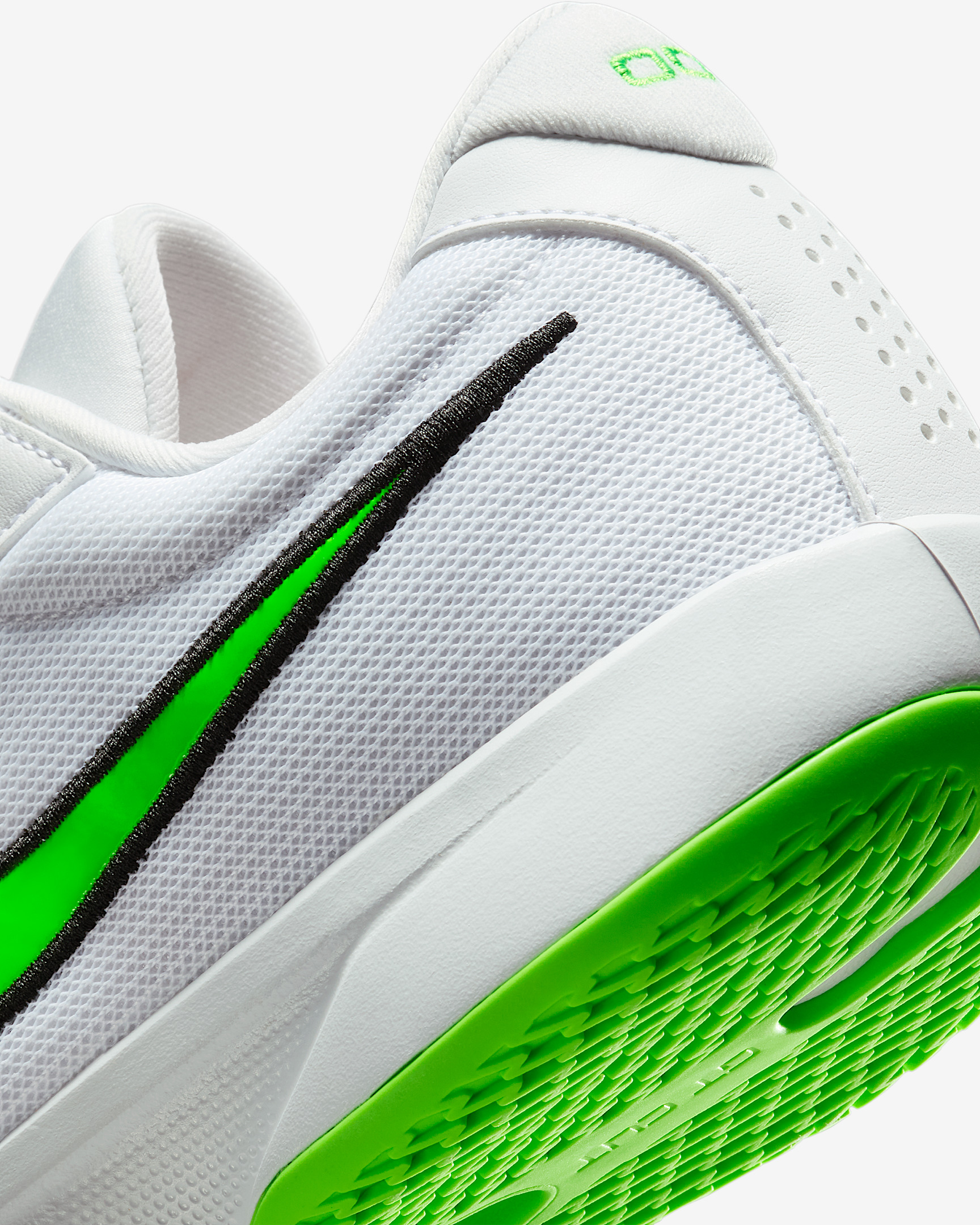 Nike G.T. Cut Academy Basketball Shoes - 8