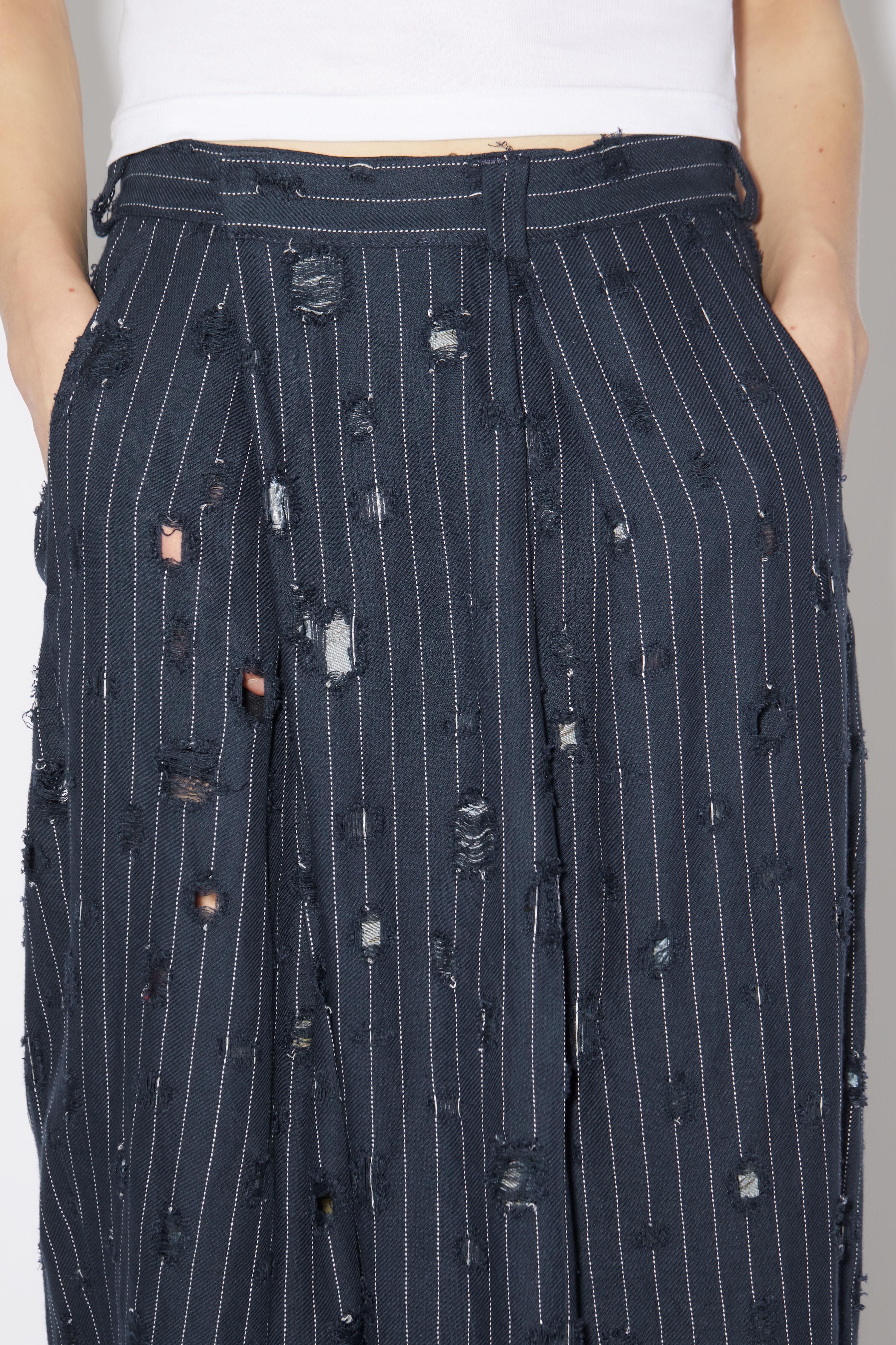 Distressed tailored trousers - Navy - 5