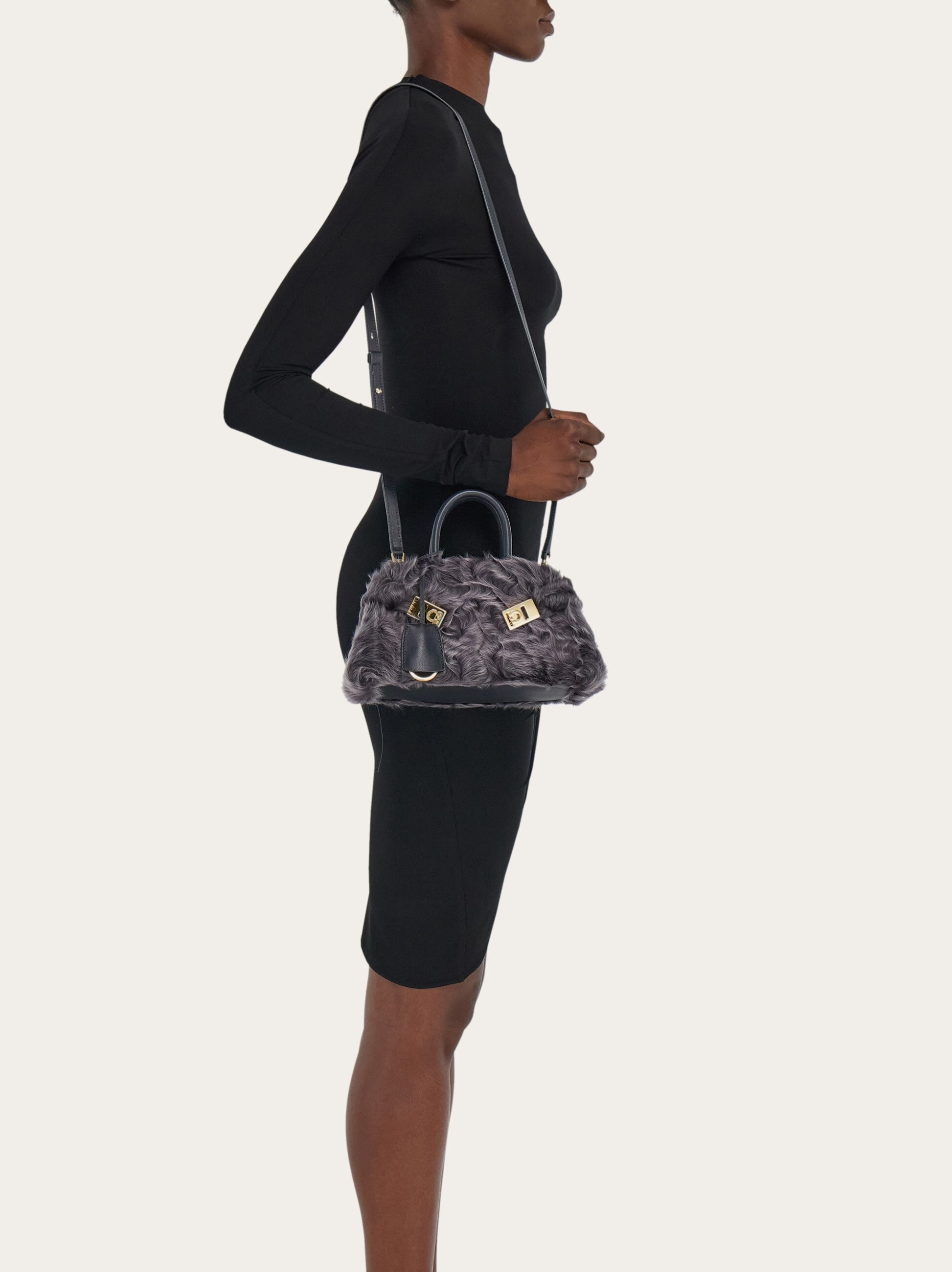 Hug handbag (XS) - 3