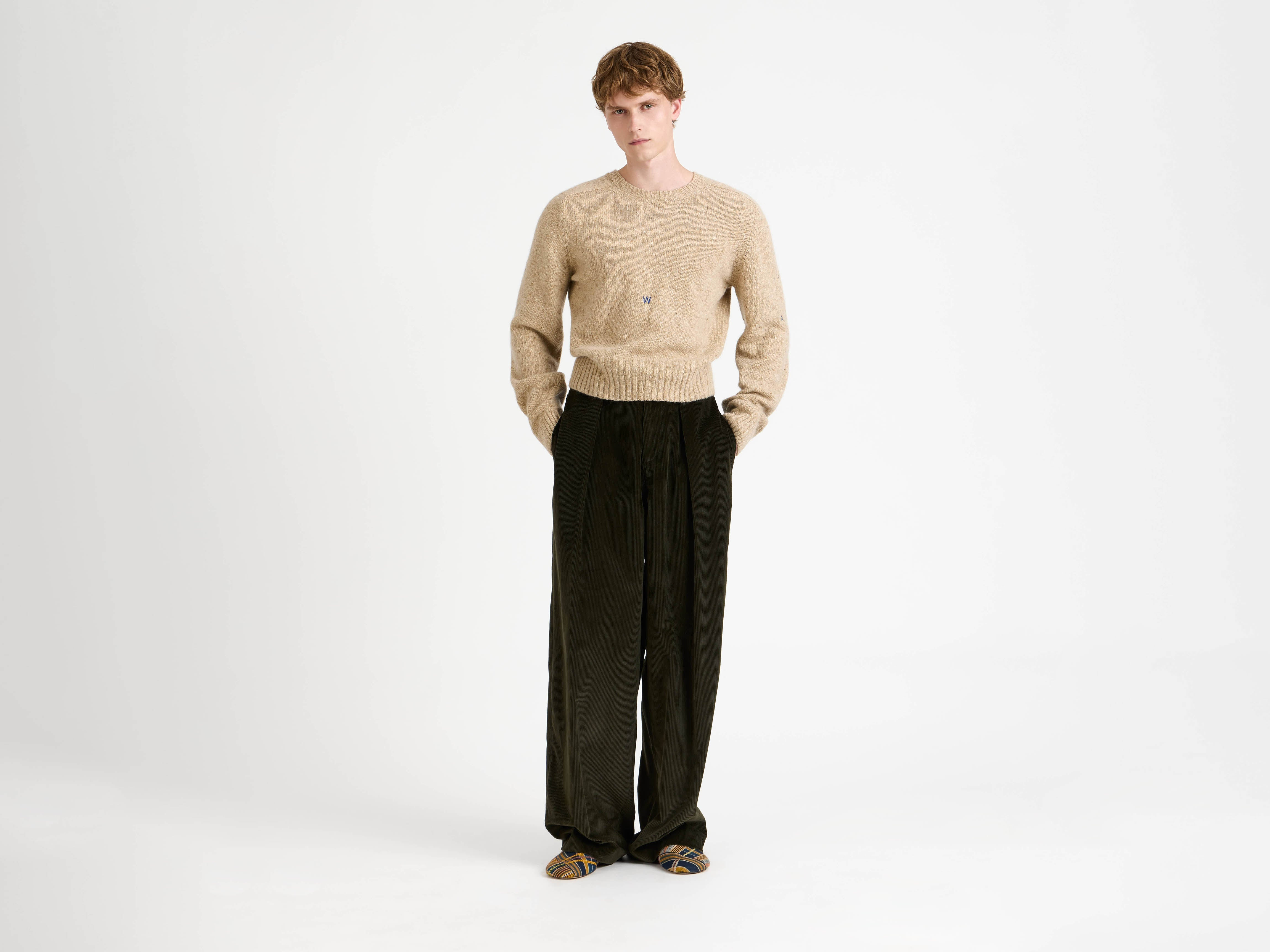 SINGLE PLEAT TROUSERS IN MOSS - 2