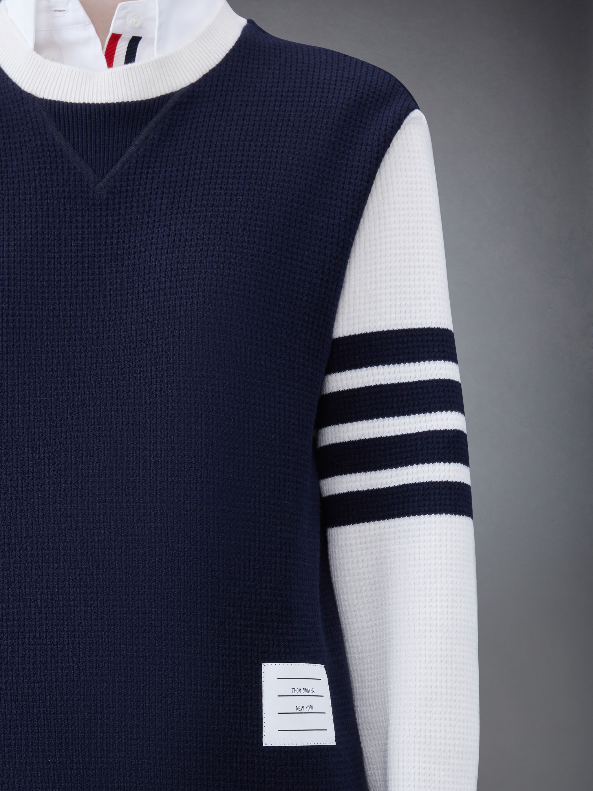 Thom Browne NAVY CASHMERE CLASSIC CREWNECK 4-BAR PULLOVER - 415 Navy