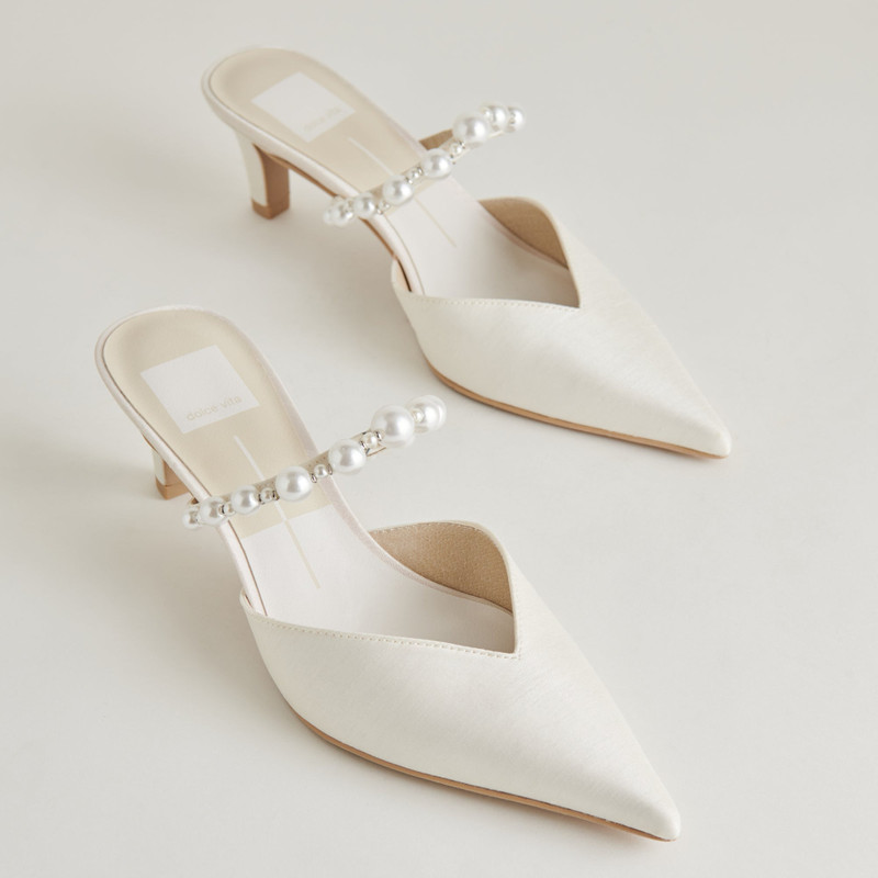 KANIKA PEARL MID HEELS VANILLA PEARLS 1