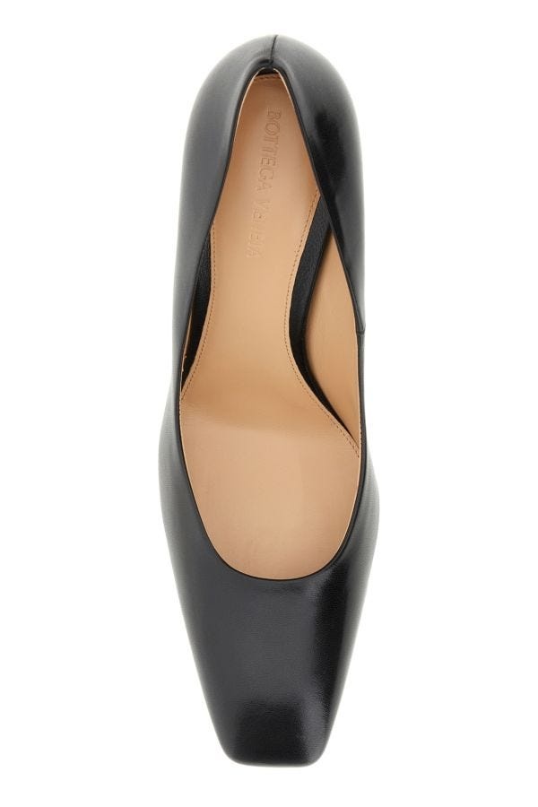 パンプス BOTTEGA VENETA BLACK NAPPA LEATHER KNOT PUMPS Bottega Veneta® Women's Knot Pump in Black. Shop online now.