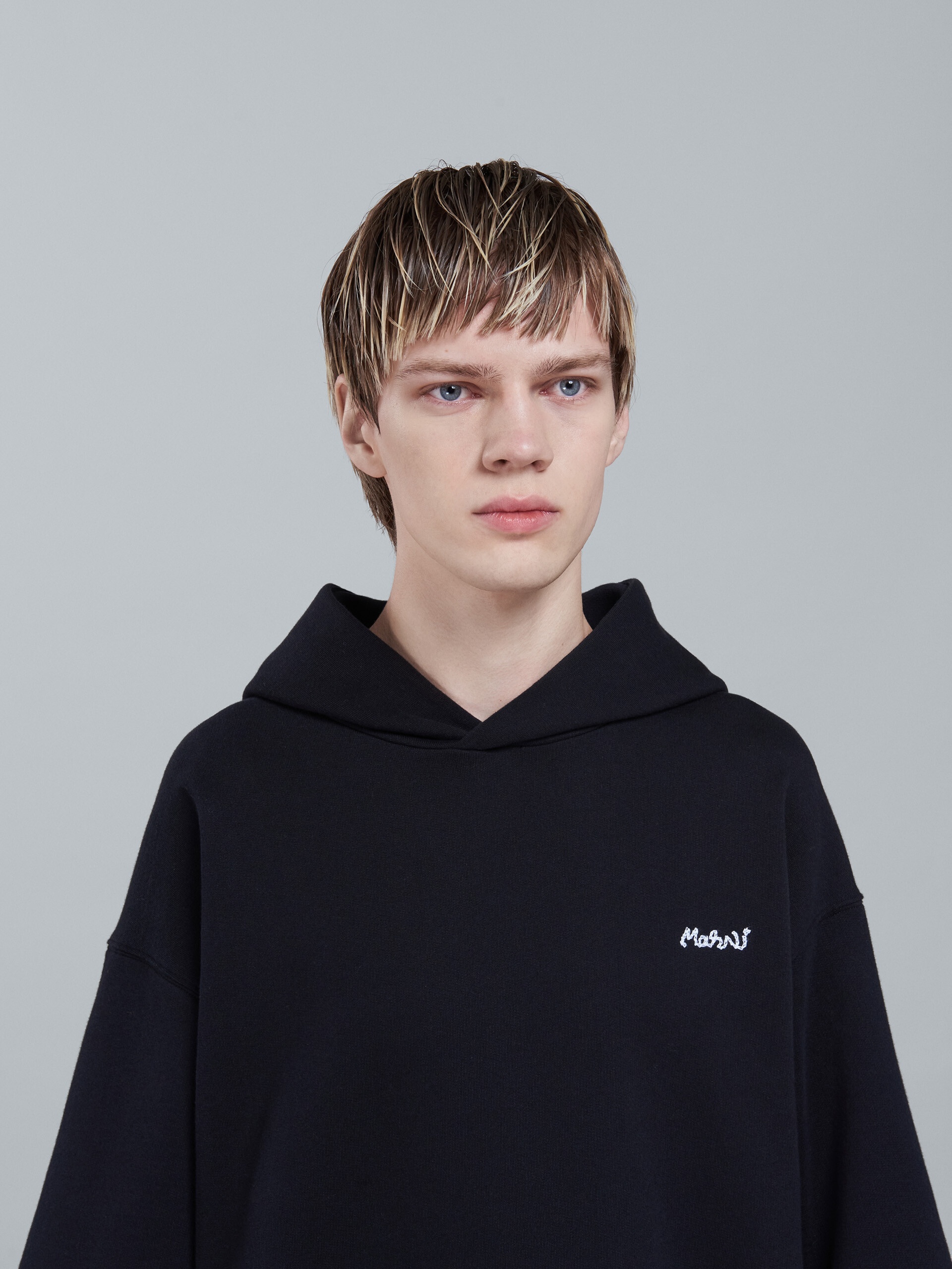 BLACK BIO COTTON HOODED SWEATSHIRT - 4