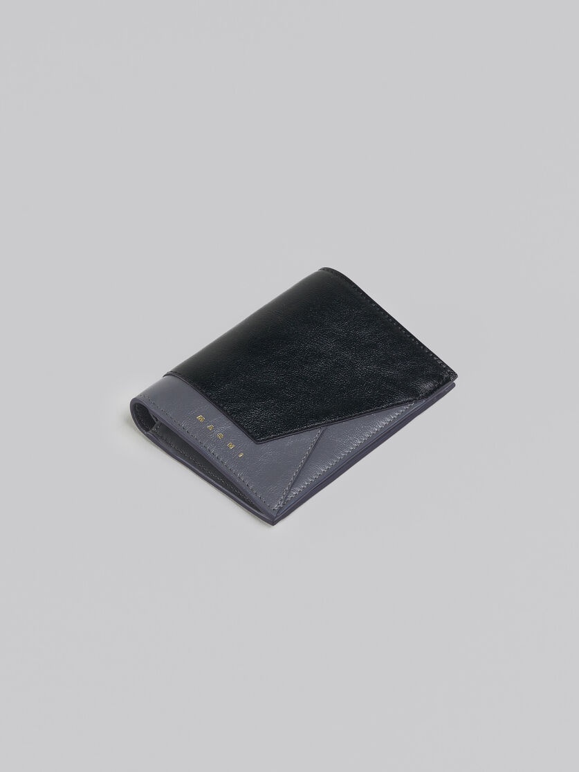 GREY AND BLACK LEATHER BI-FOLD WALLET 5