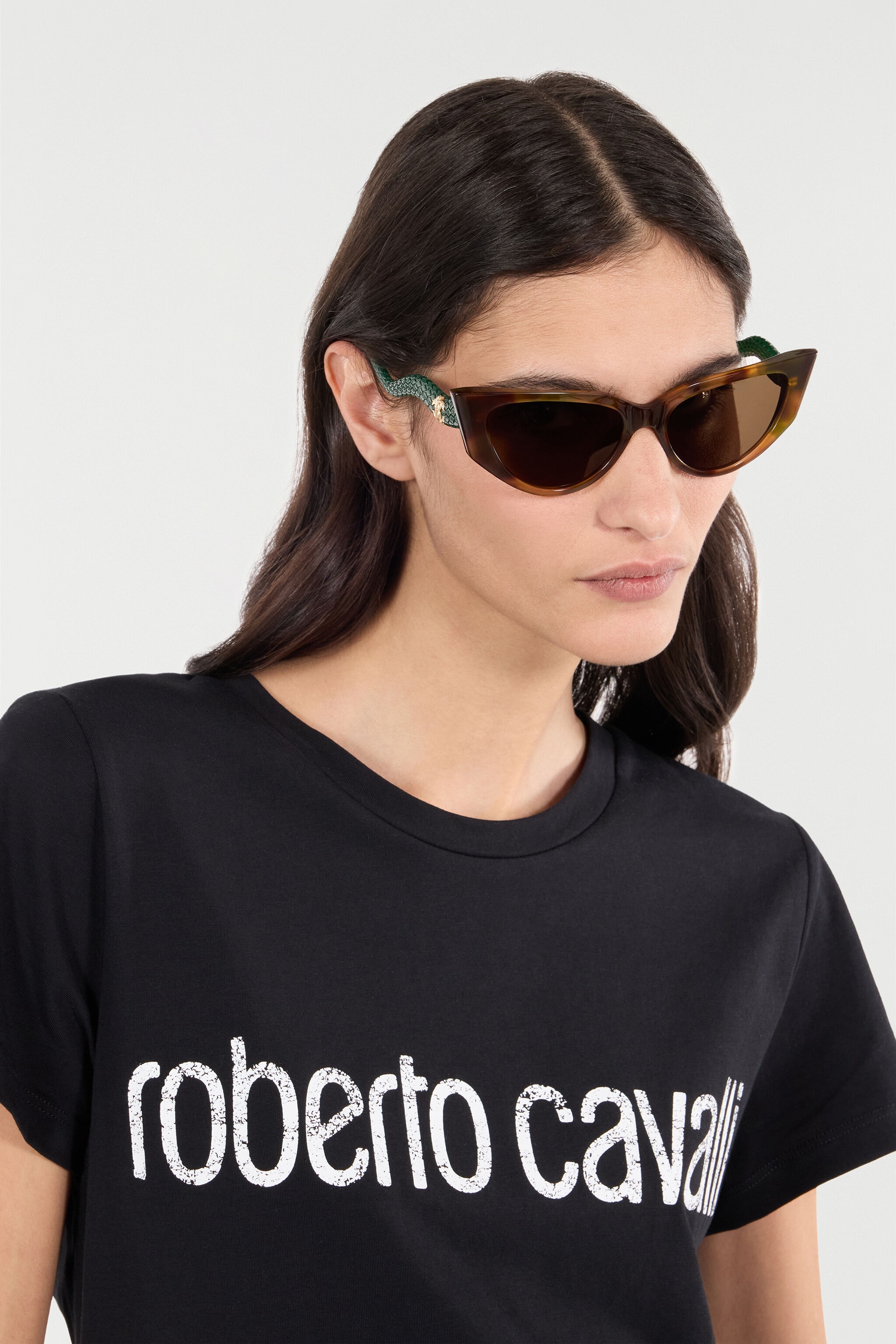 Cat-eye shape sunglasses with scale effect temples - 2