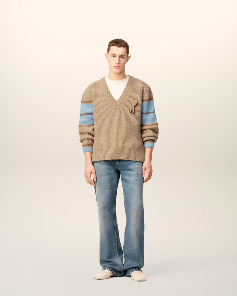AMI Paris BROWN WOOL COLLEGE SWEATER outlook