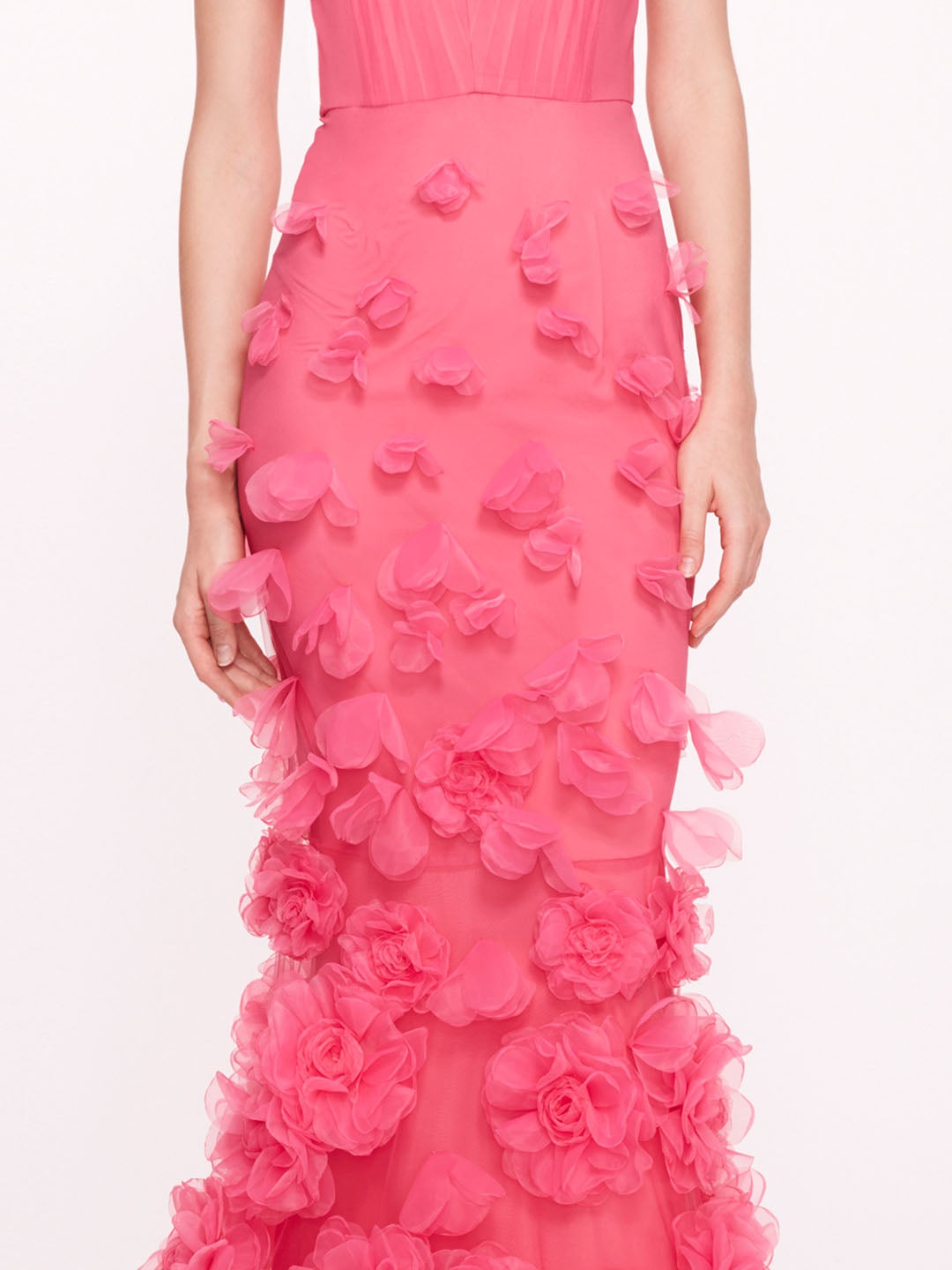 TULLE ROSETTE GOWN - 4